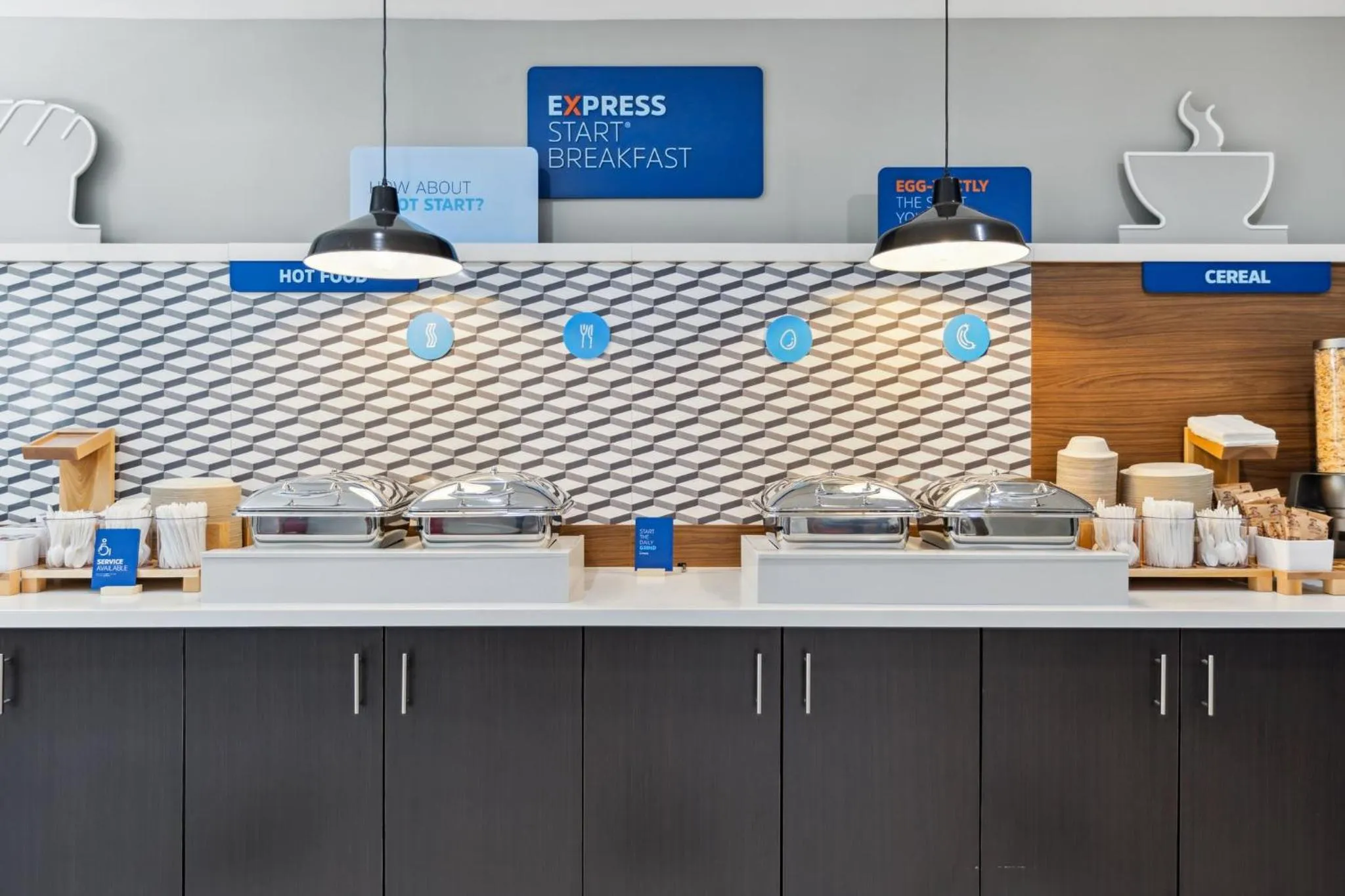 Breakfast in Holiday Inn Express & Suites Mountain View Silicon Valley by IHG