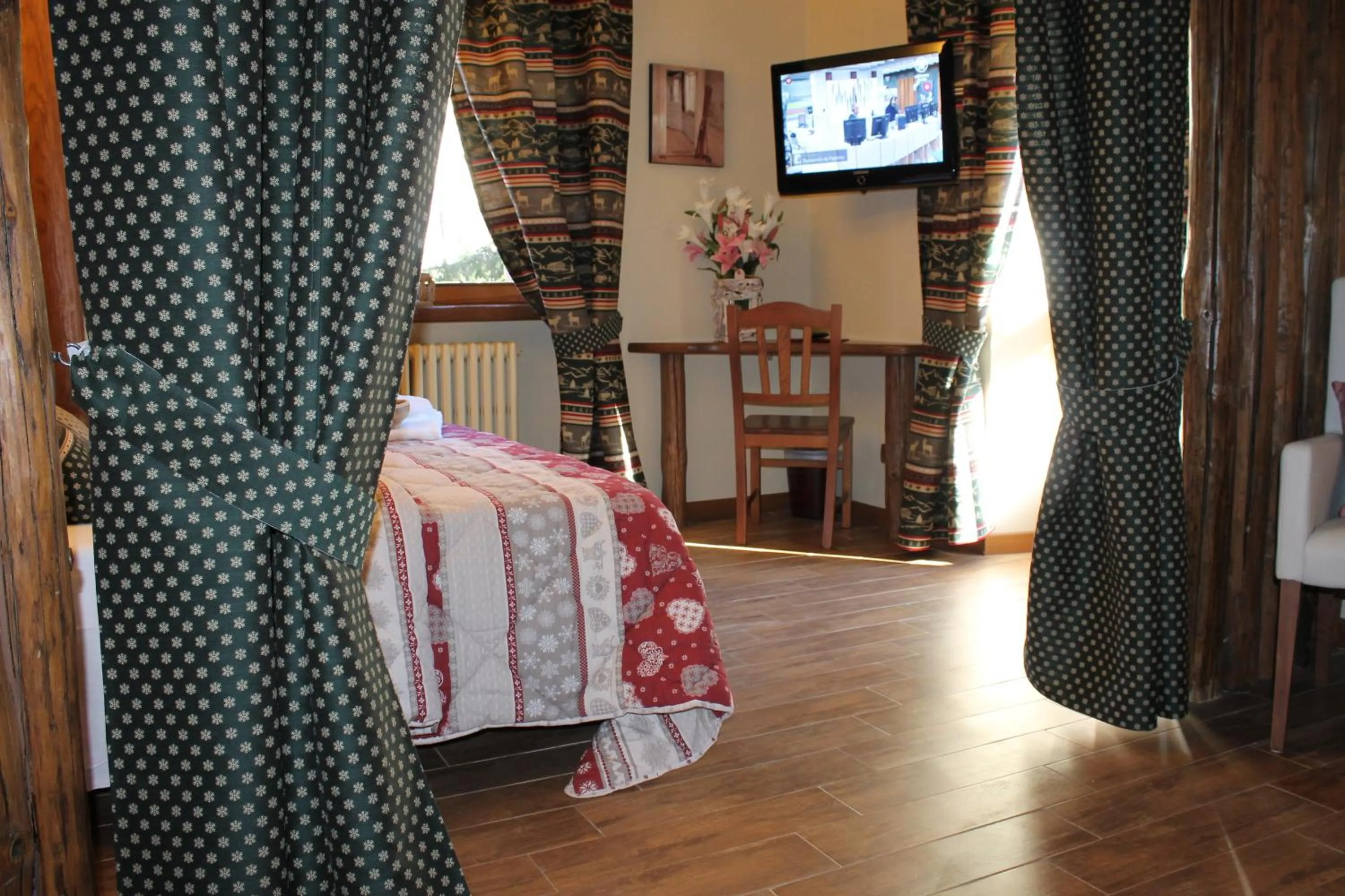 Photo of the whole room, Bed in Grand Hotel Principe