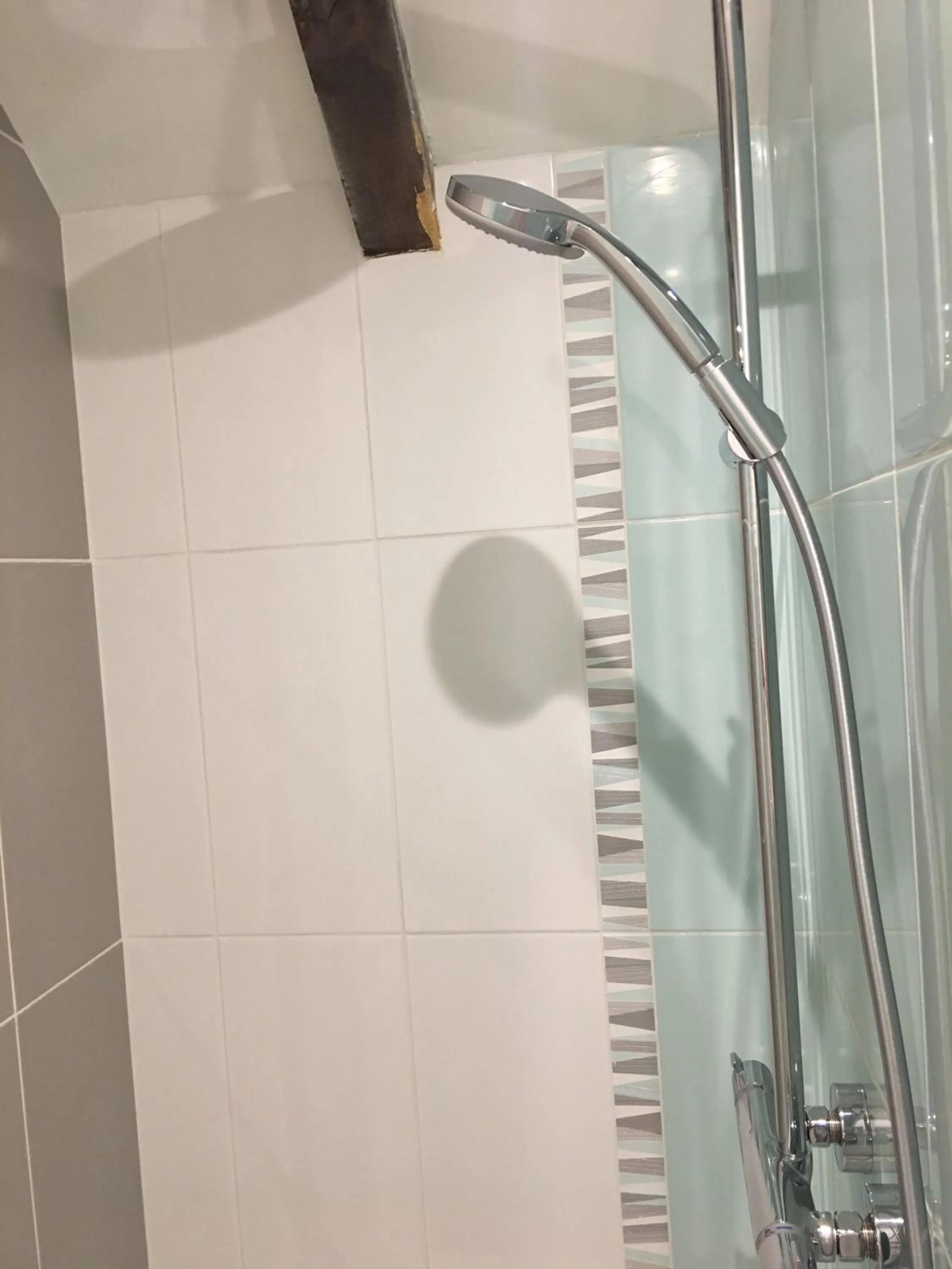 Shower in Les chambres de La Métairie du Dick