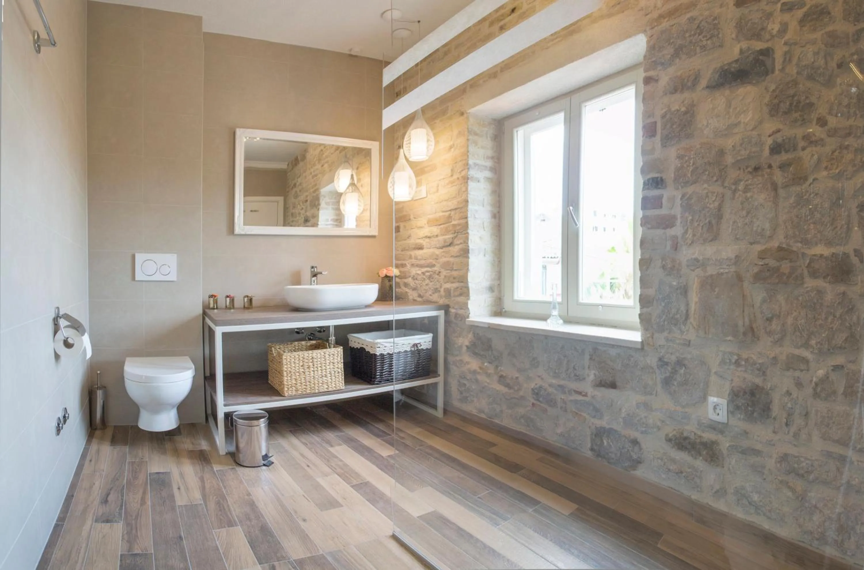 Bathroom in Aspalathos Residence