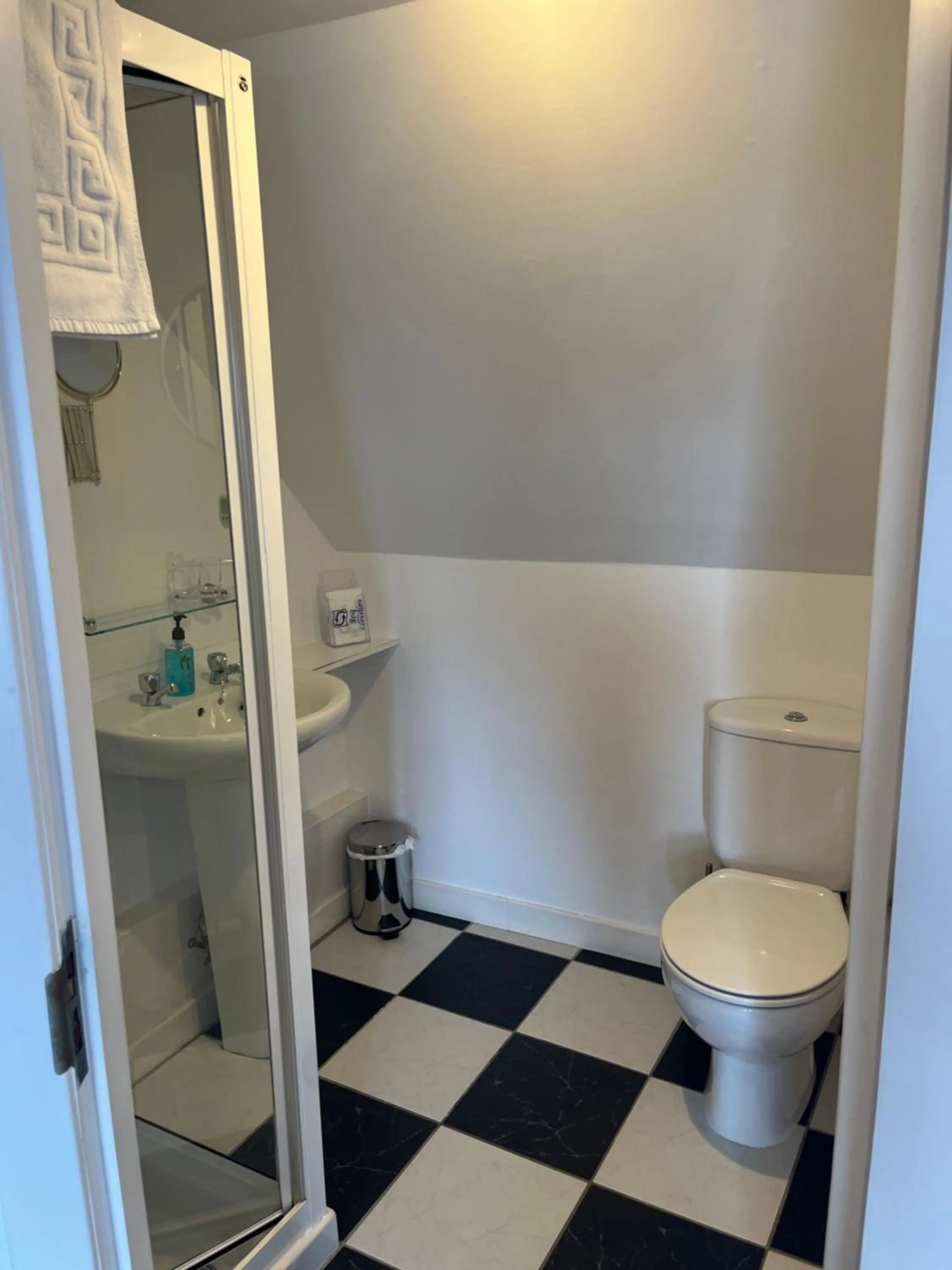 Toilet in Fraser House