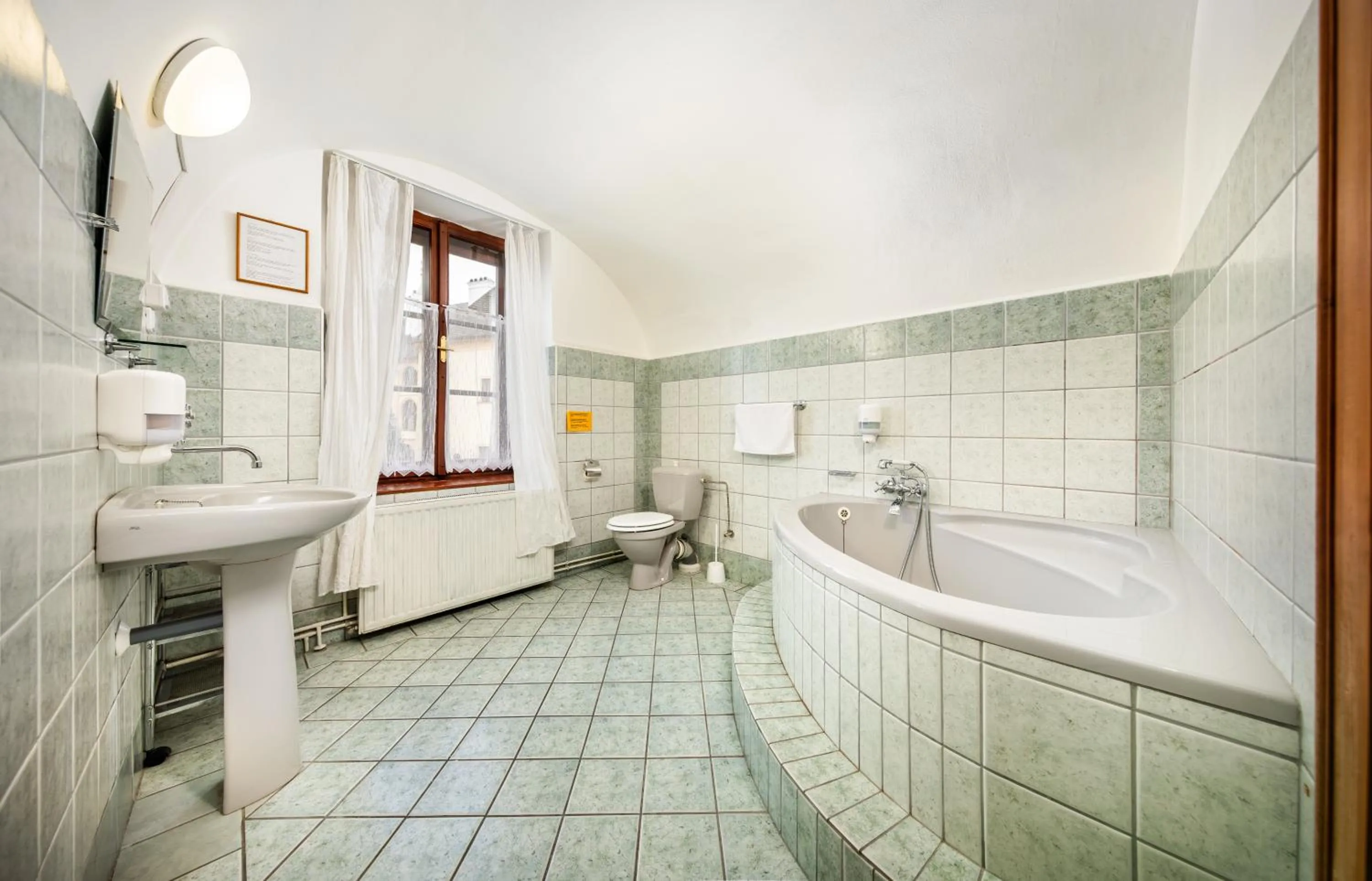 Bathroom in Hotel Barbakan