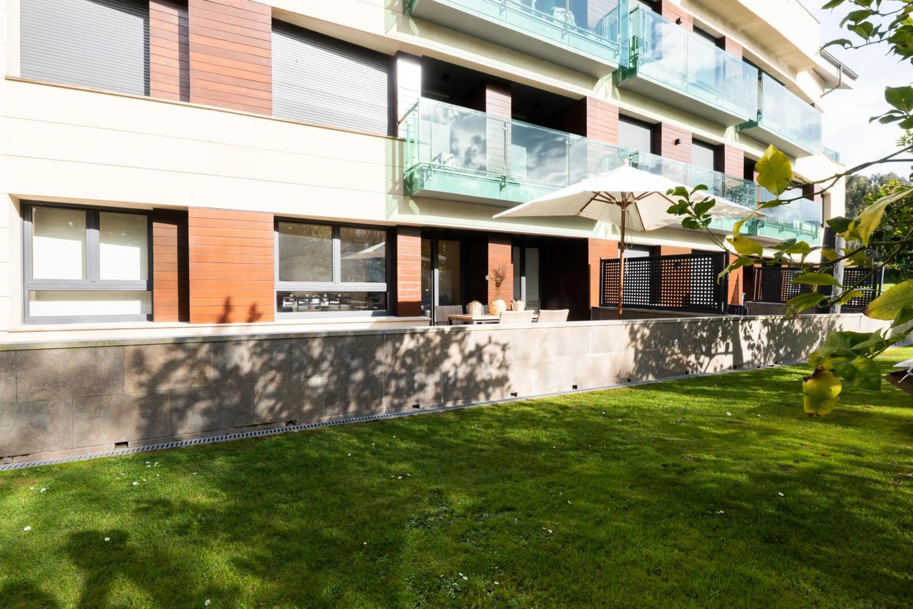 Property building in Apartamentos Albatros