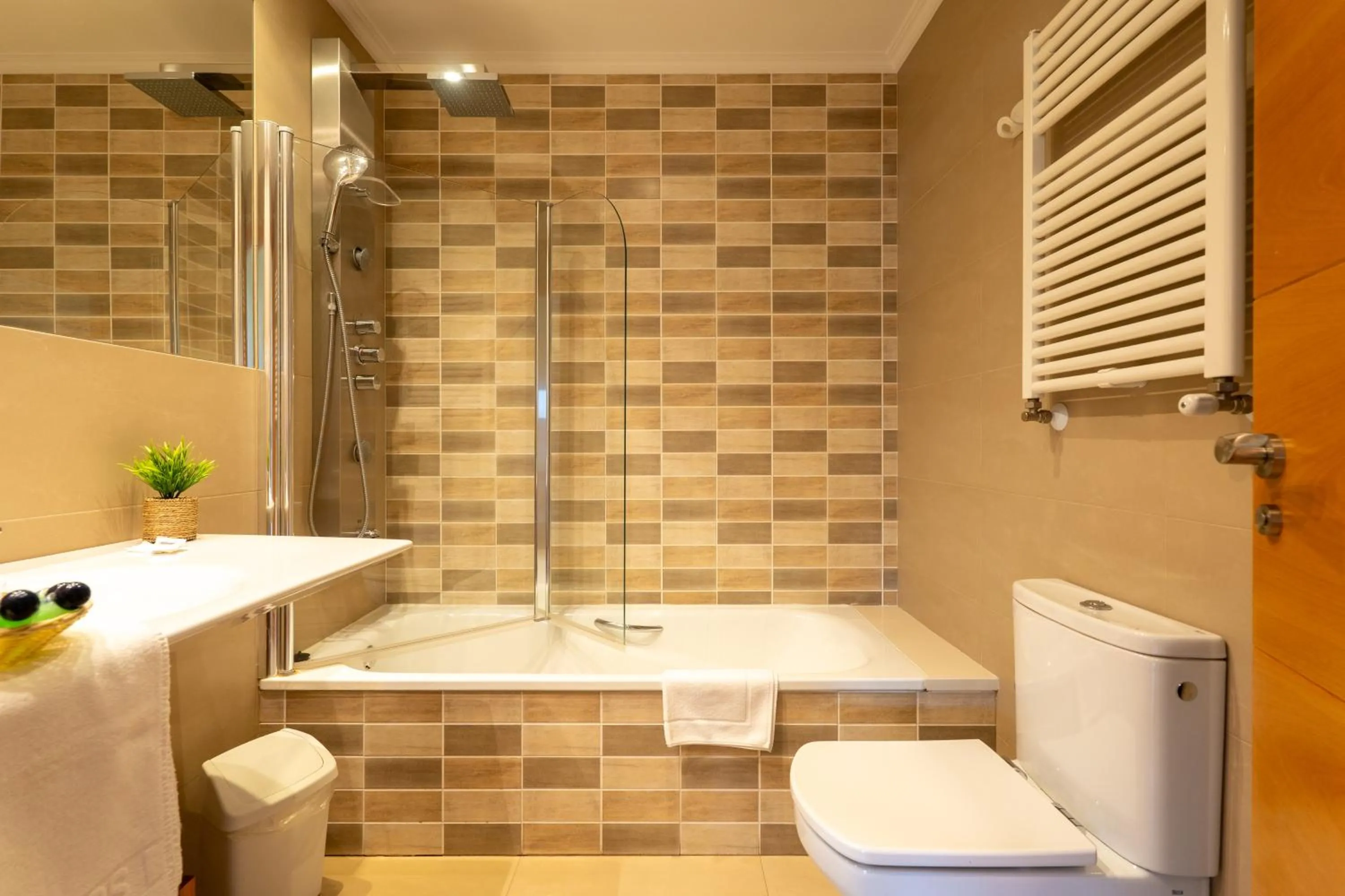 Bathroom in Apartamentos Albatros