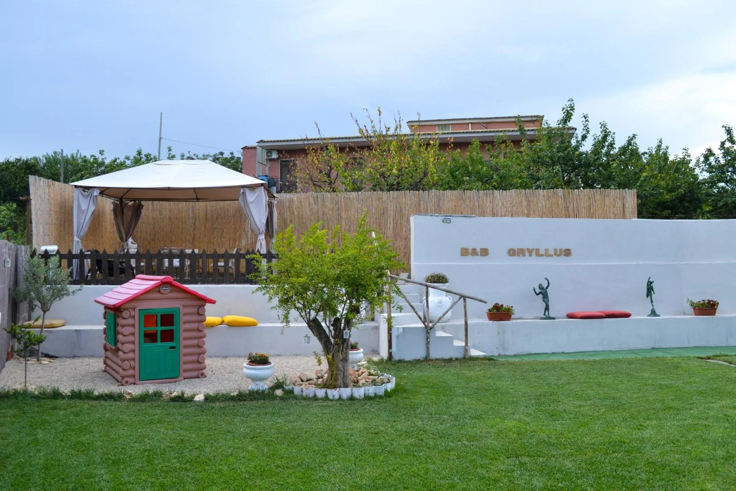 Garden in Pompei Gryllus