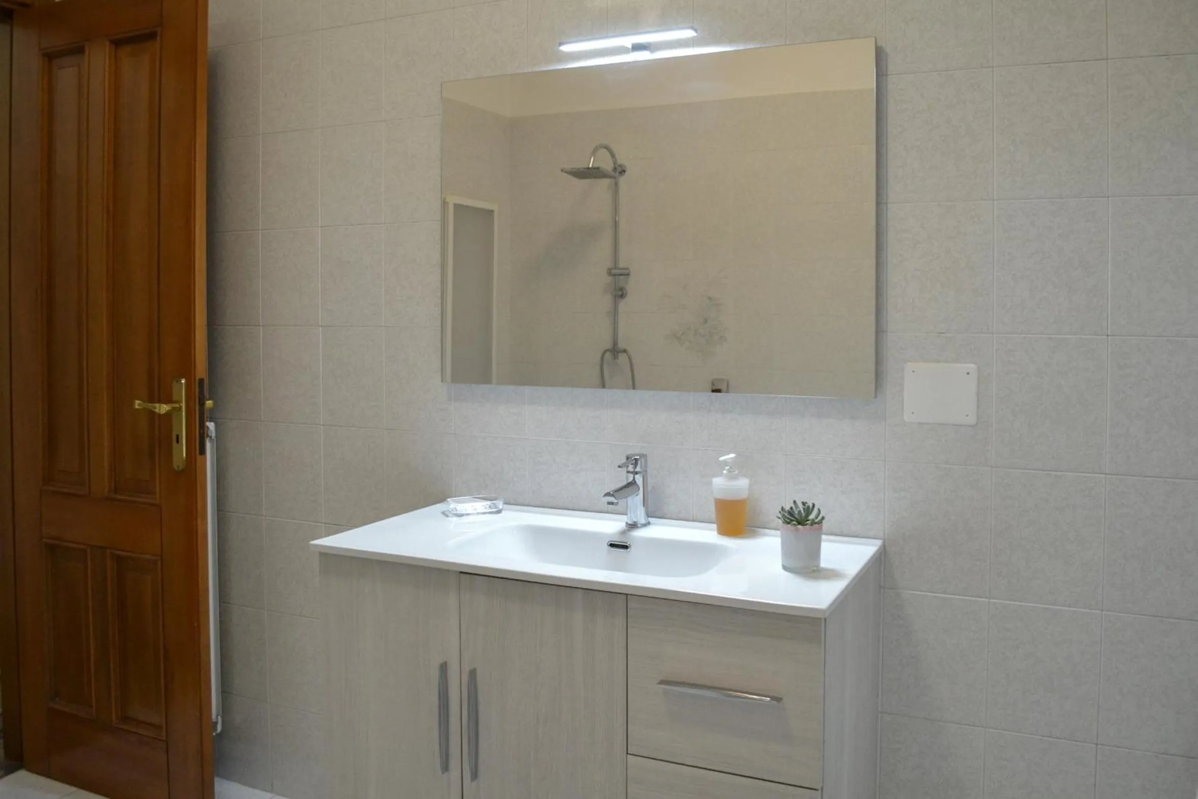 Bathroom in Pompei Gryllus