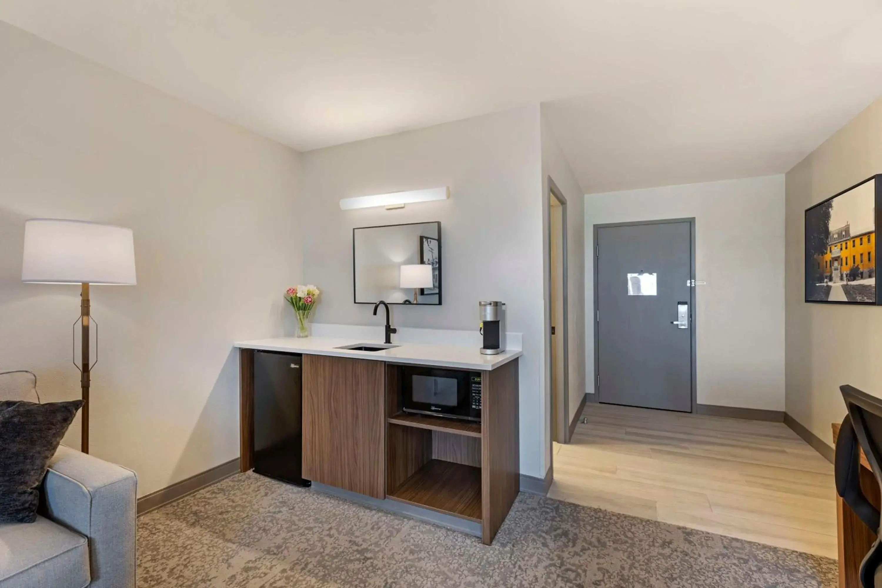 King Suite - Upper Floor - Non-Smoking in Best Western Plus The Charles Hotel King Suite - Upper Floor - Non-Smoking in Best Western Plus The Charles Hotel