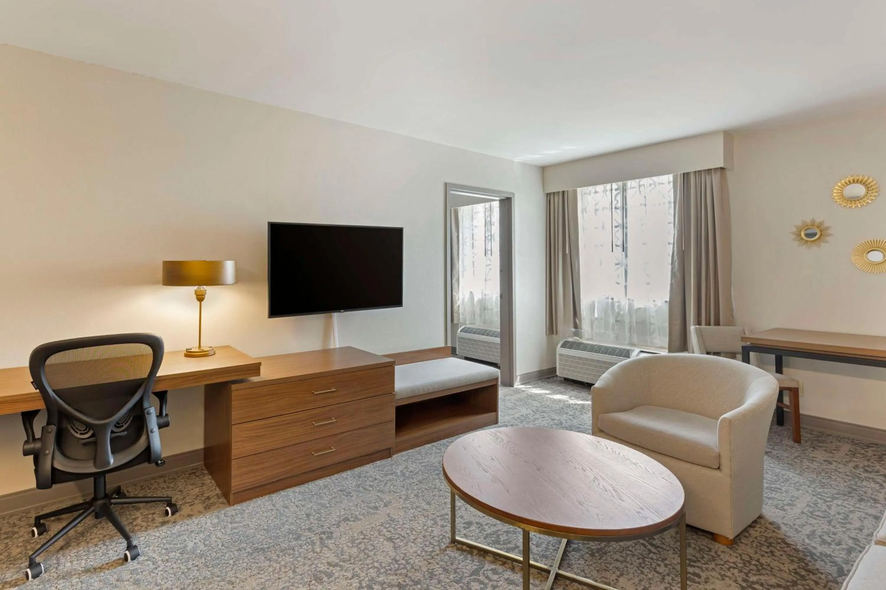 Bedroom in Best Western Plus The Charles Hotel