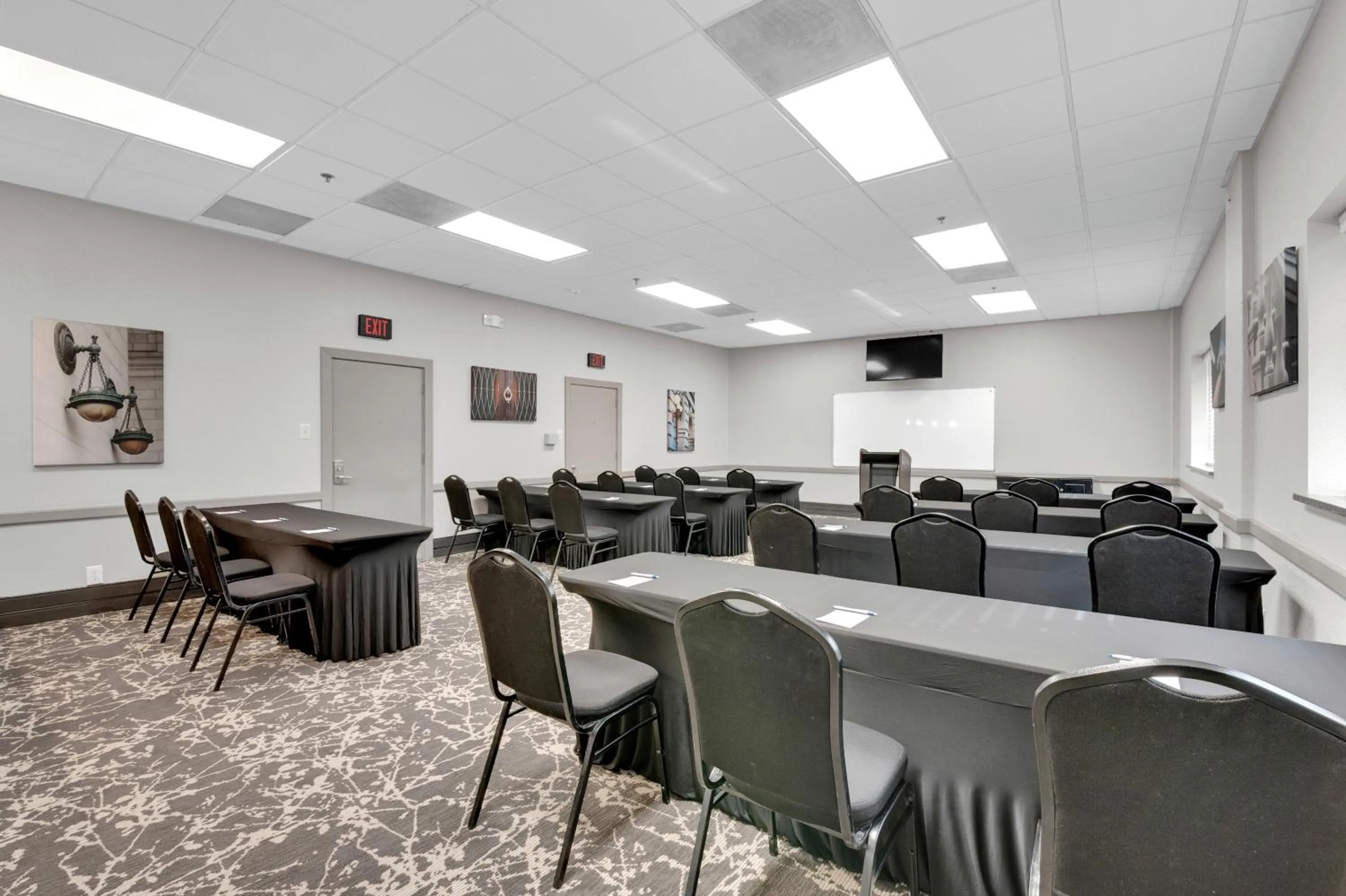 Meeting/conference room in Best Western Plus The Charles Hotel