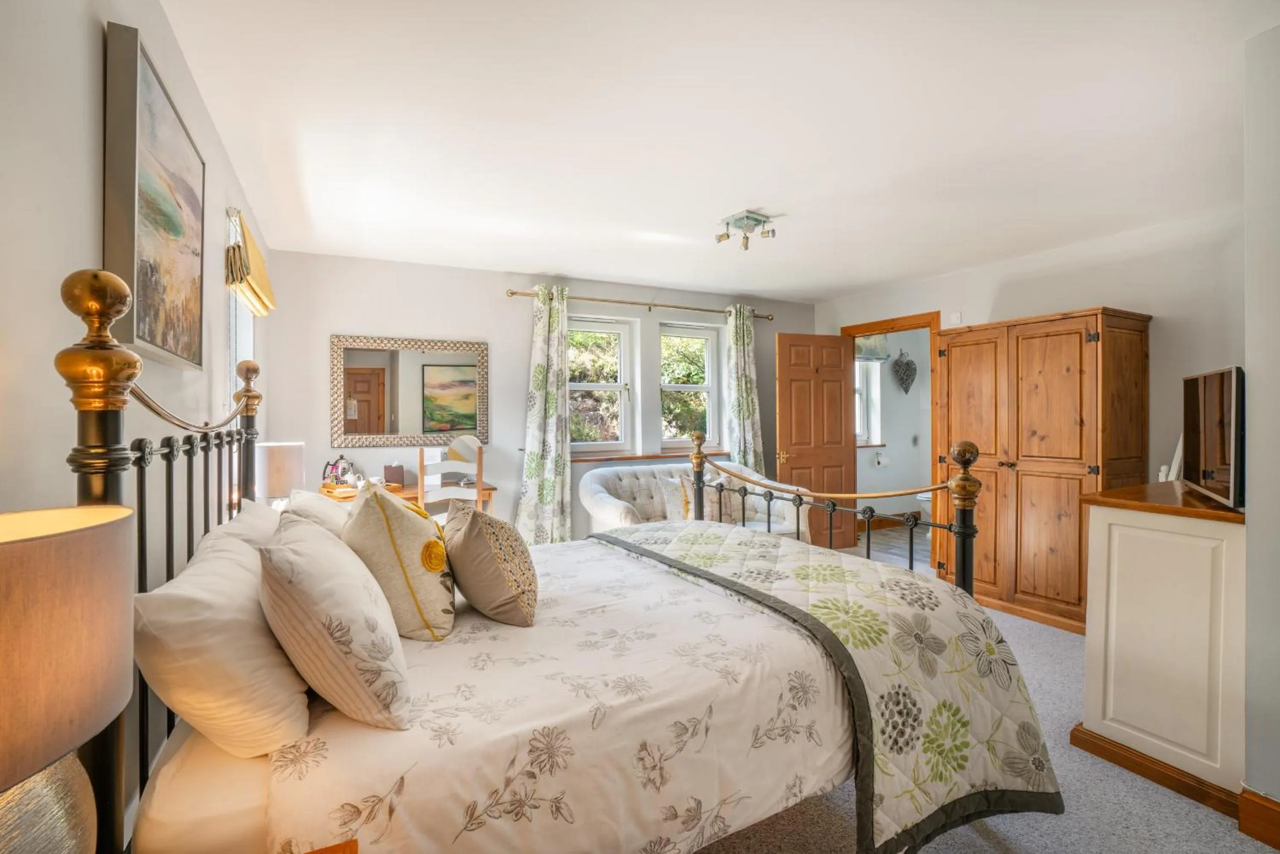 Bedroom, Bed in Killoran House