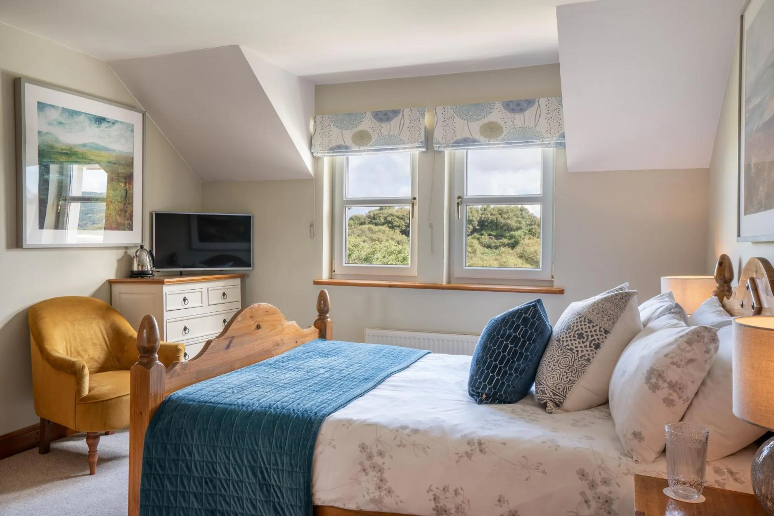 Bedroom, Bed in Killoran House
