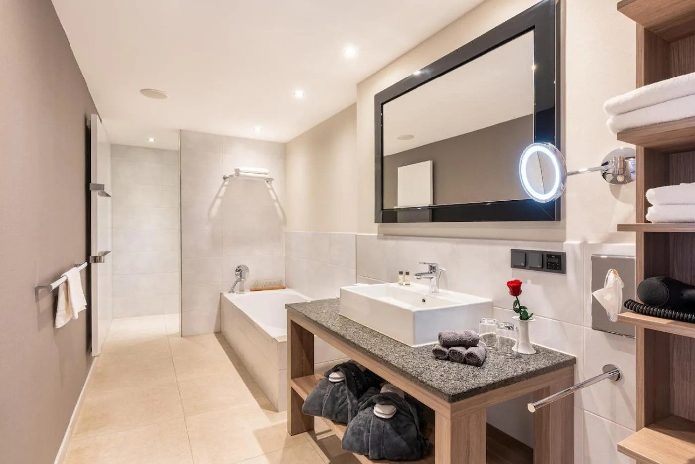 Shower in Hotel Kaliebe