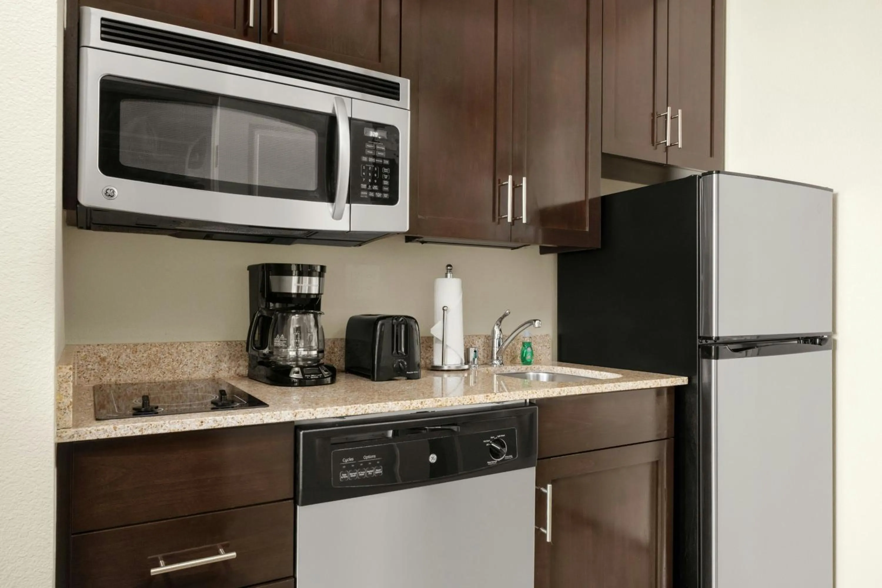 Kitchen or kitchenette in TownePlace Suites by Marriott San Diego Carlsbad / Vista
