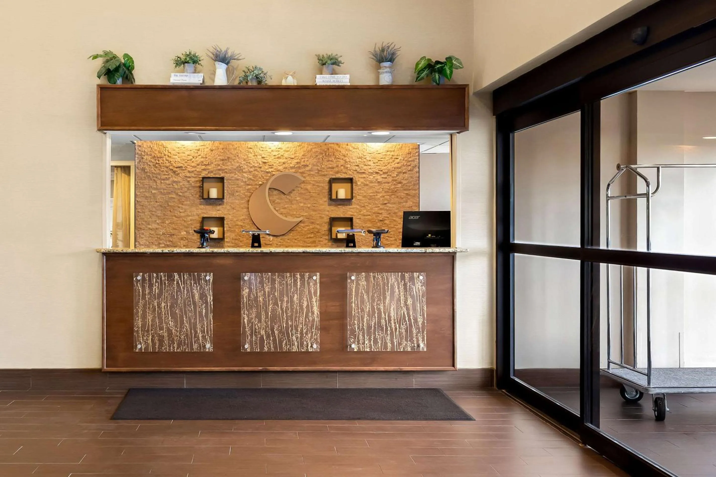 Lobby or reception in Comfort Inn St Louis - Westport Event Center