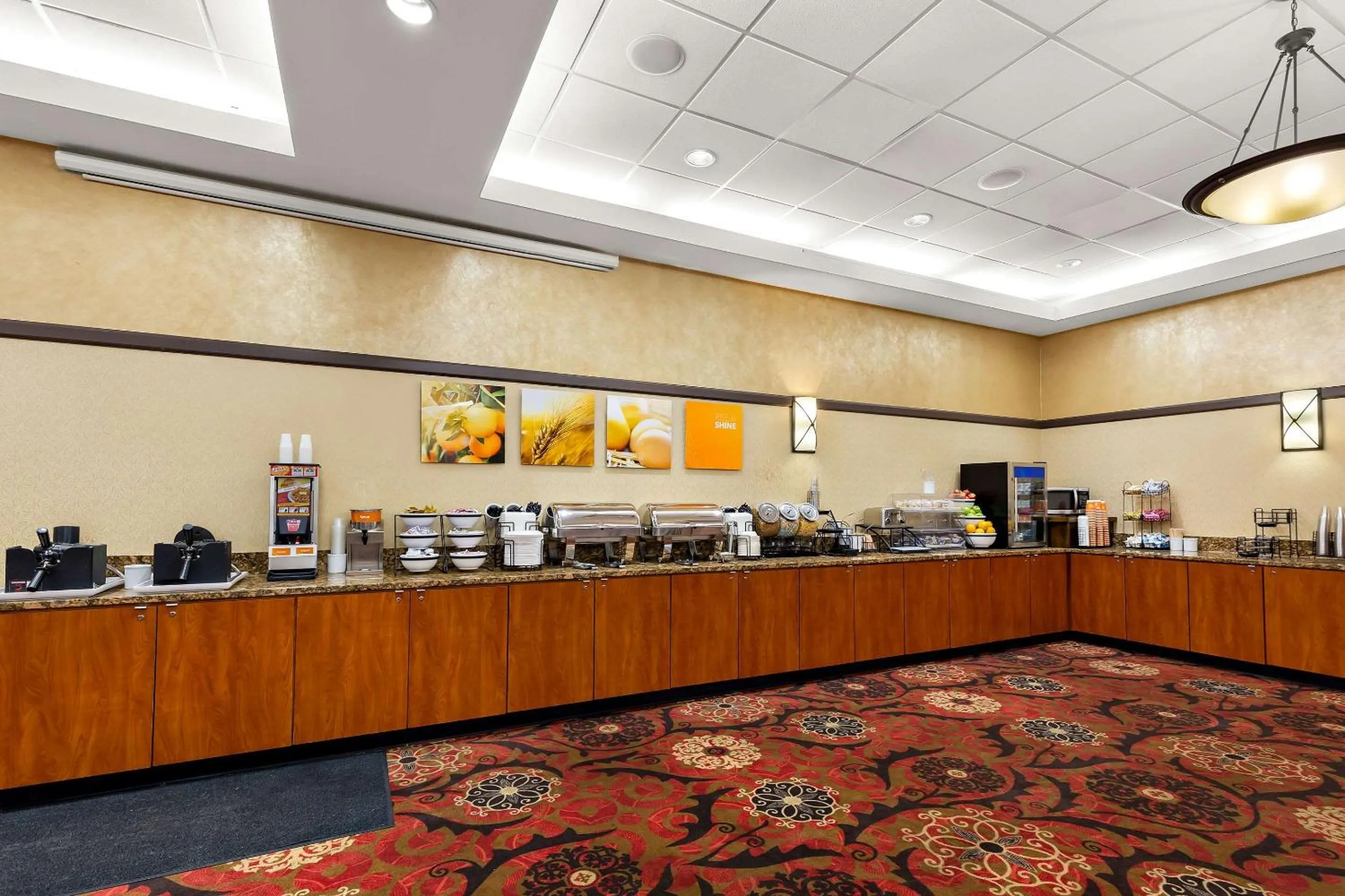 Breakfast in Comfort Inn St Louis - Westport Event Center