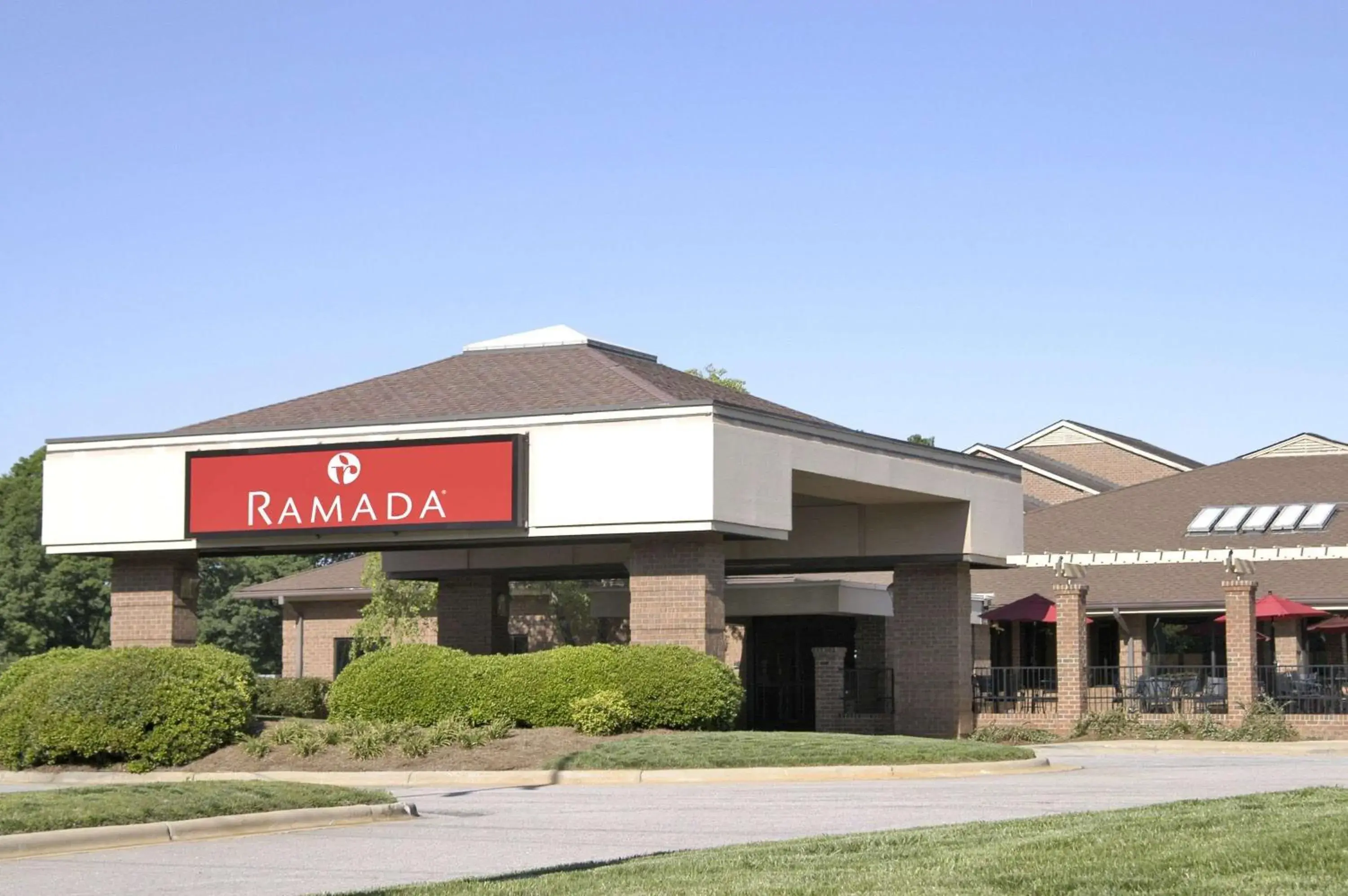 Property building in Ramada by Wyndham Raleigh Property building in Ramada by Wyndham Raleigh