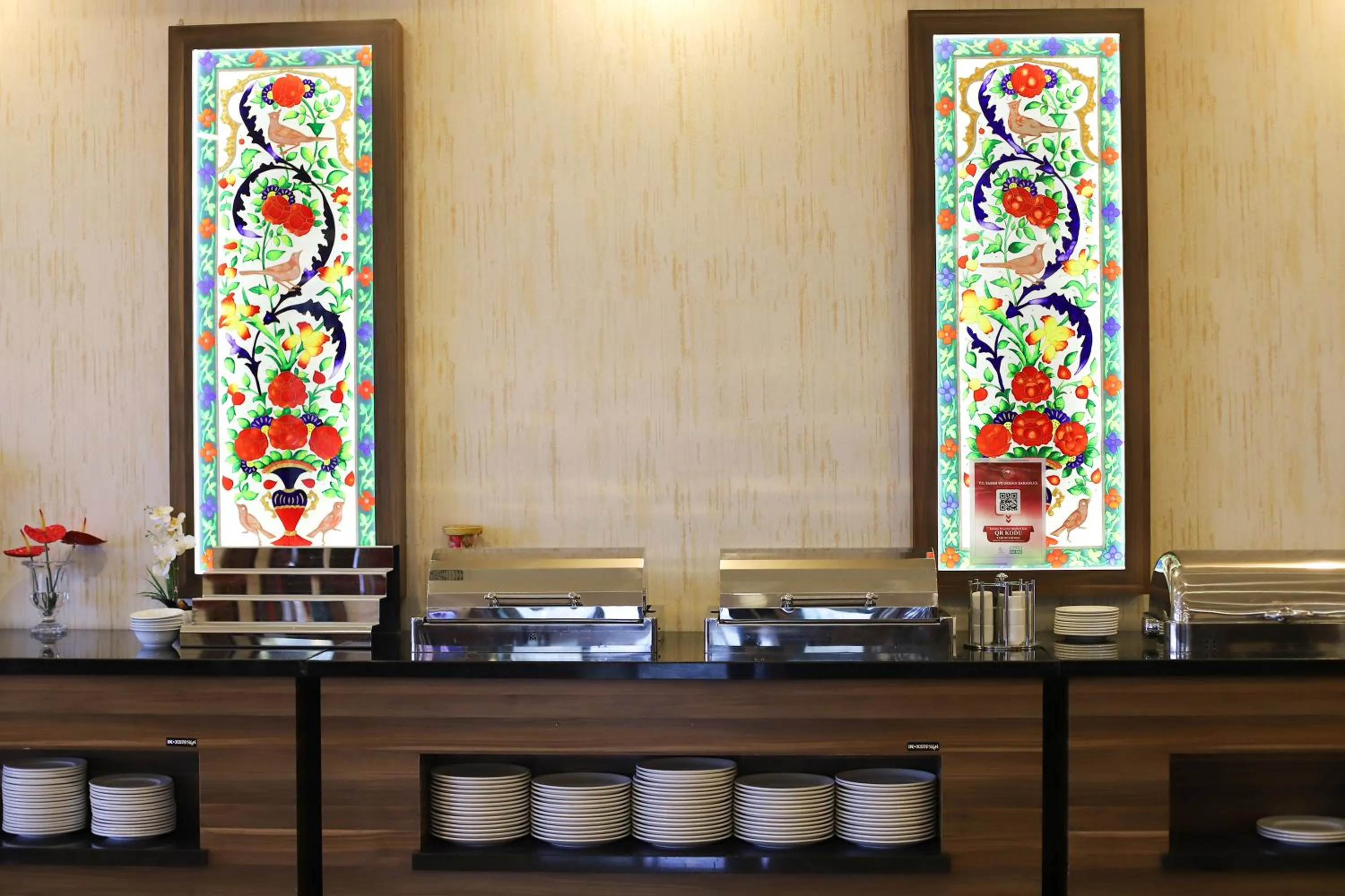 Restaurant/places to eat in Ramada by Wyndham Yalova