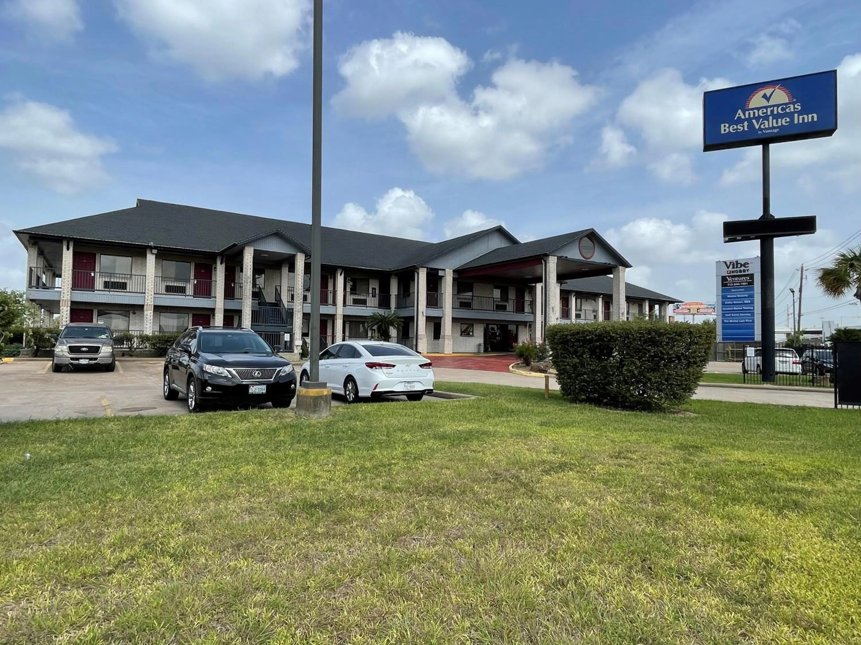 Property building in Americas Best Value Inn Hobby Airport