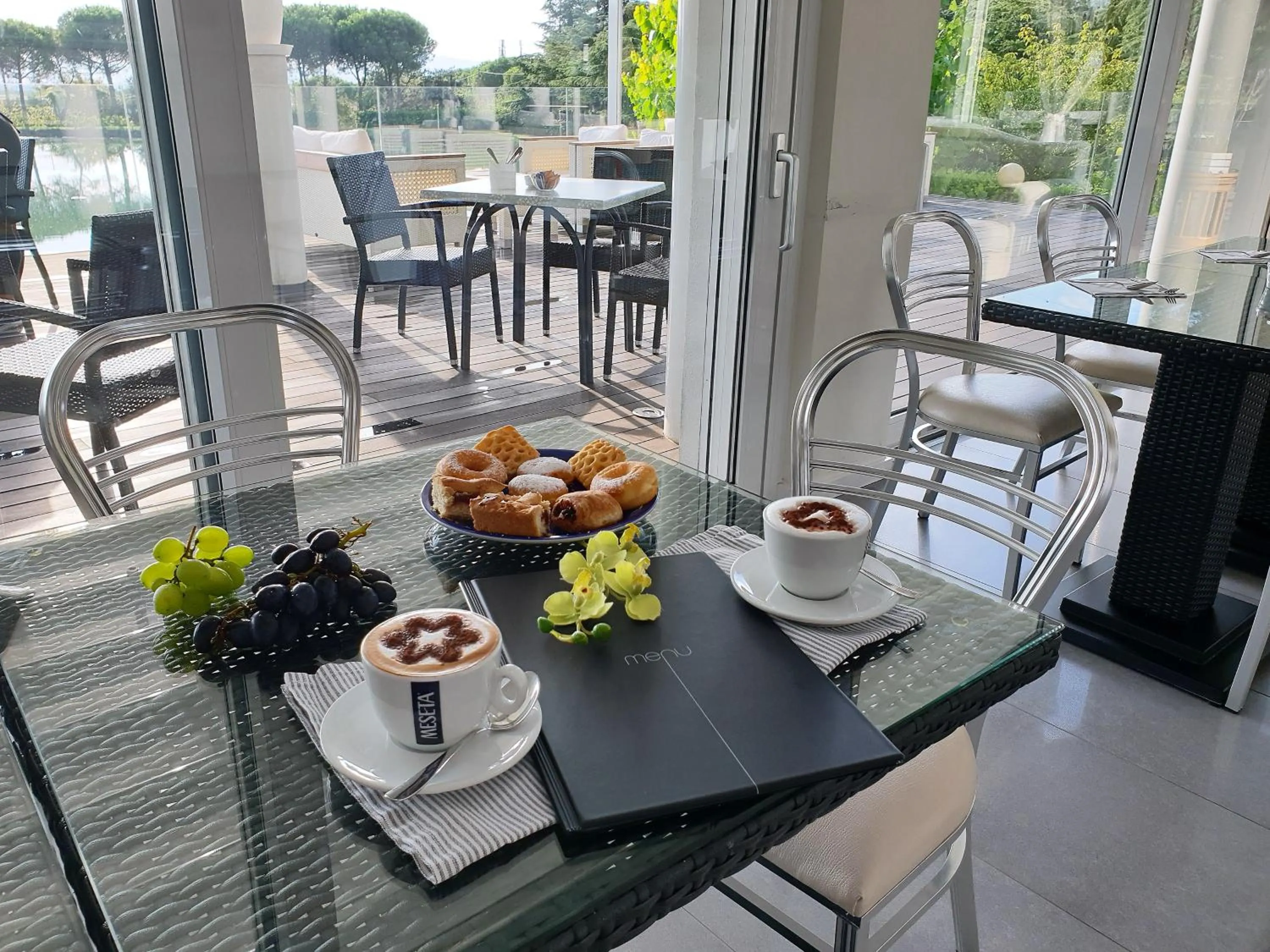 Buffet breakfast in Villaggio La Pescaccia