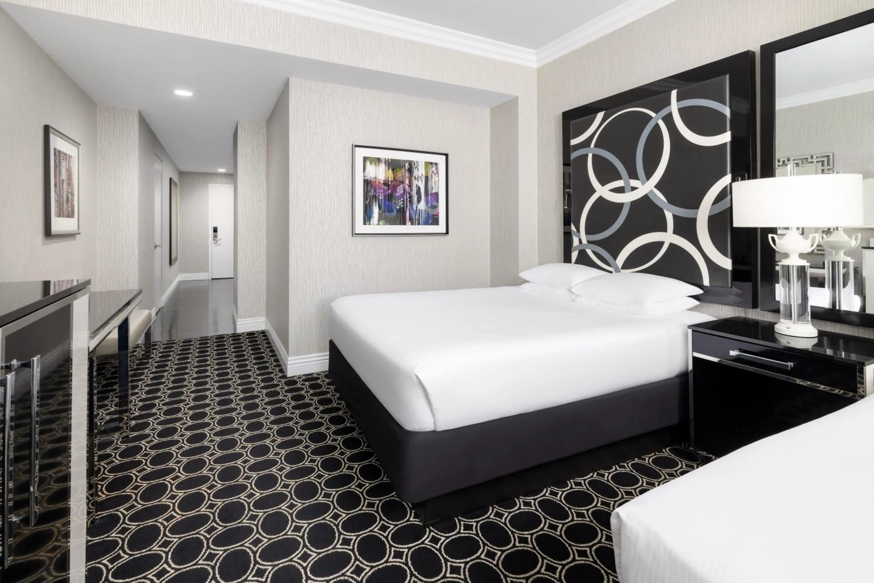 Bedroom, Bed in The Muse New York