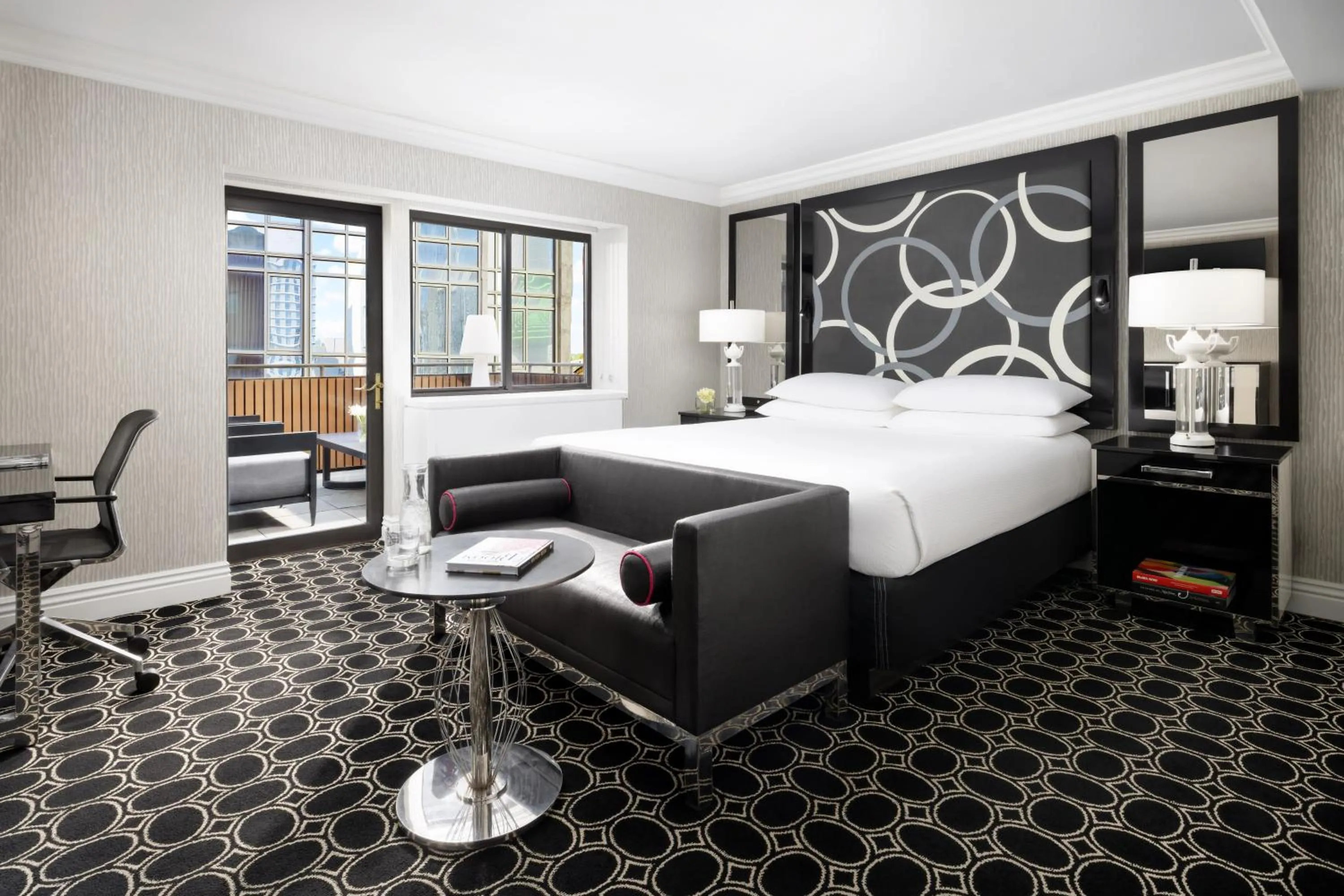 Bedroom, Bed in The Muse New York