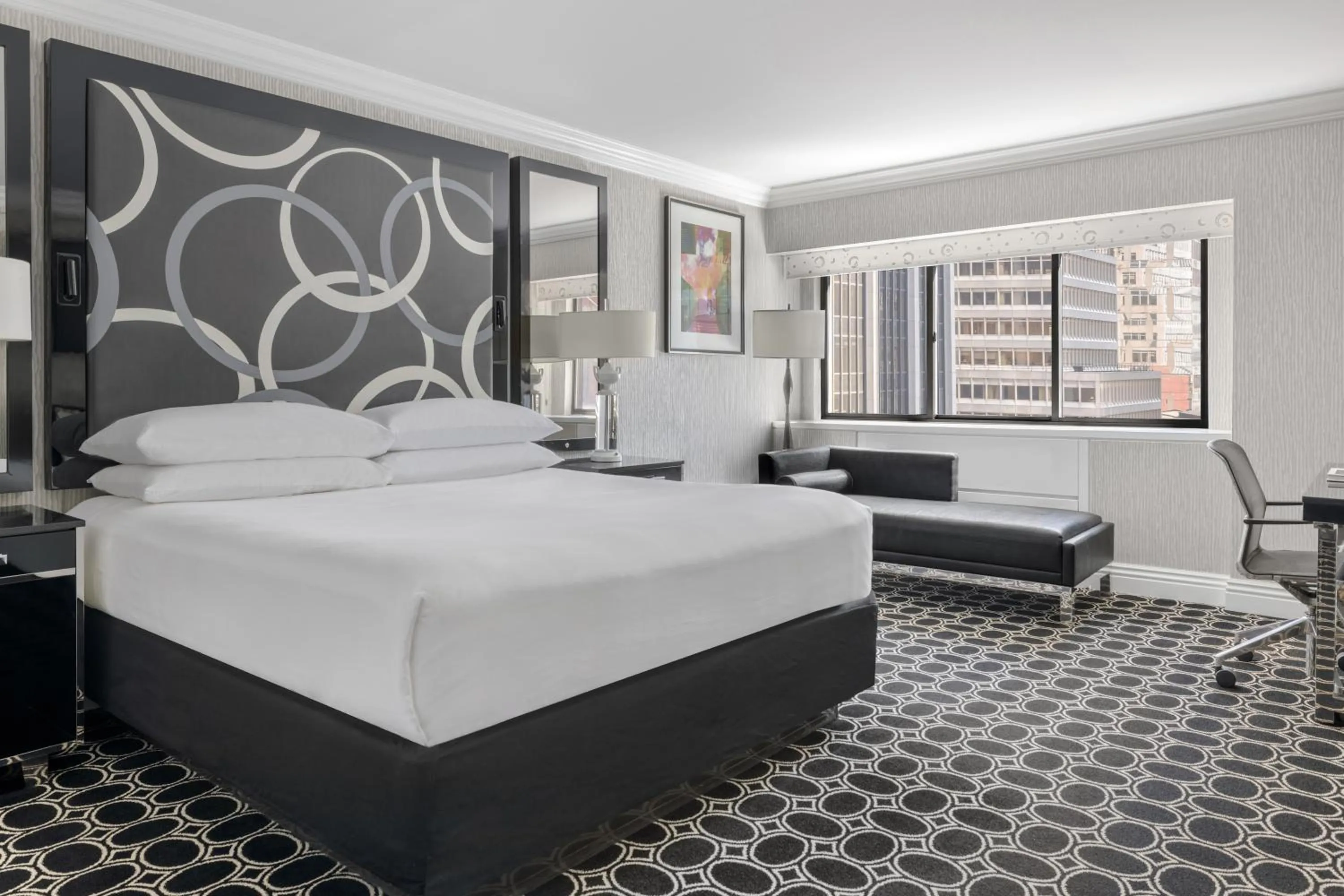 Bedroom, Bed in The Muse New York