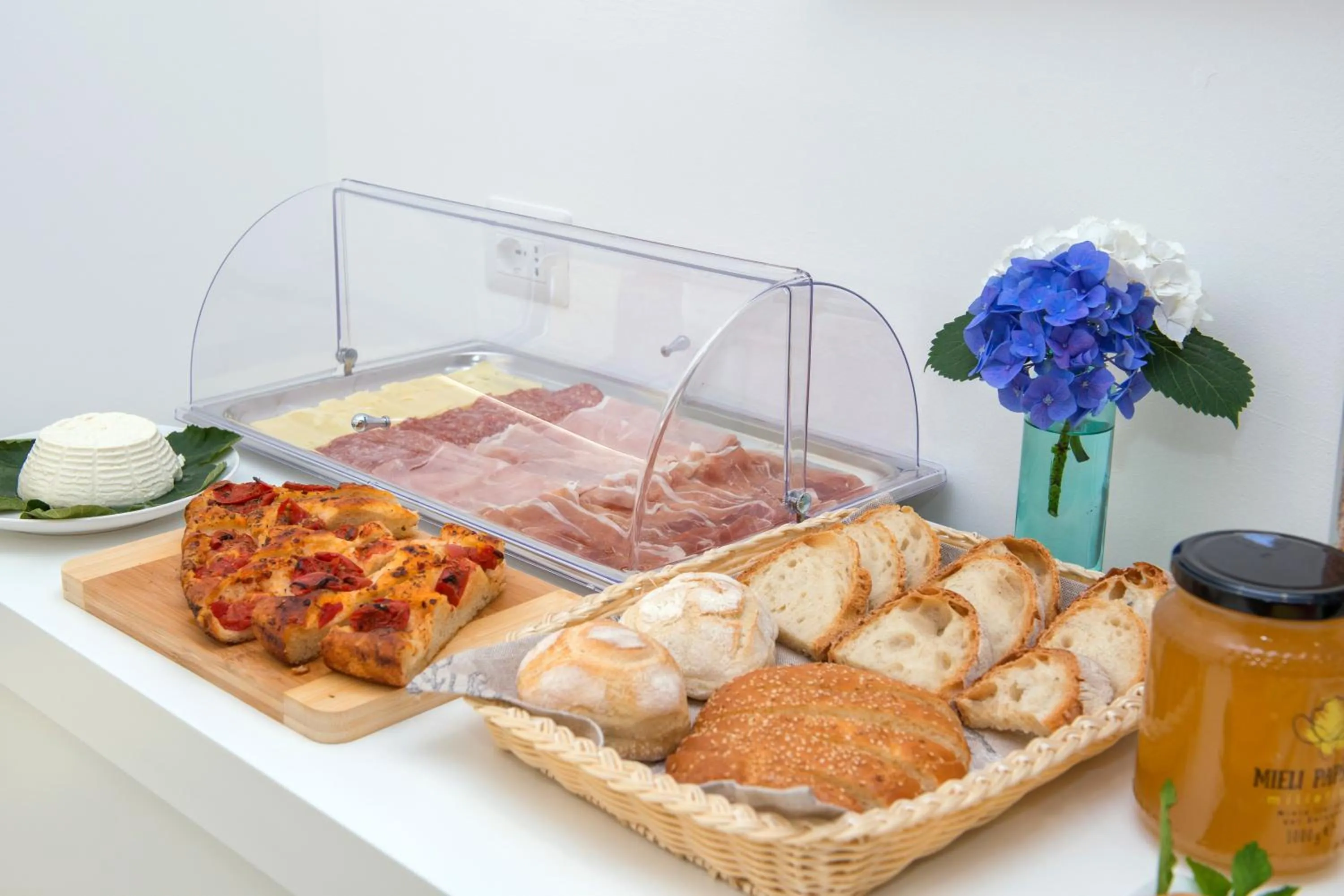 Buffet breakfast in A un passo dal mare