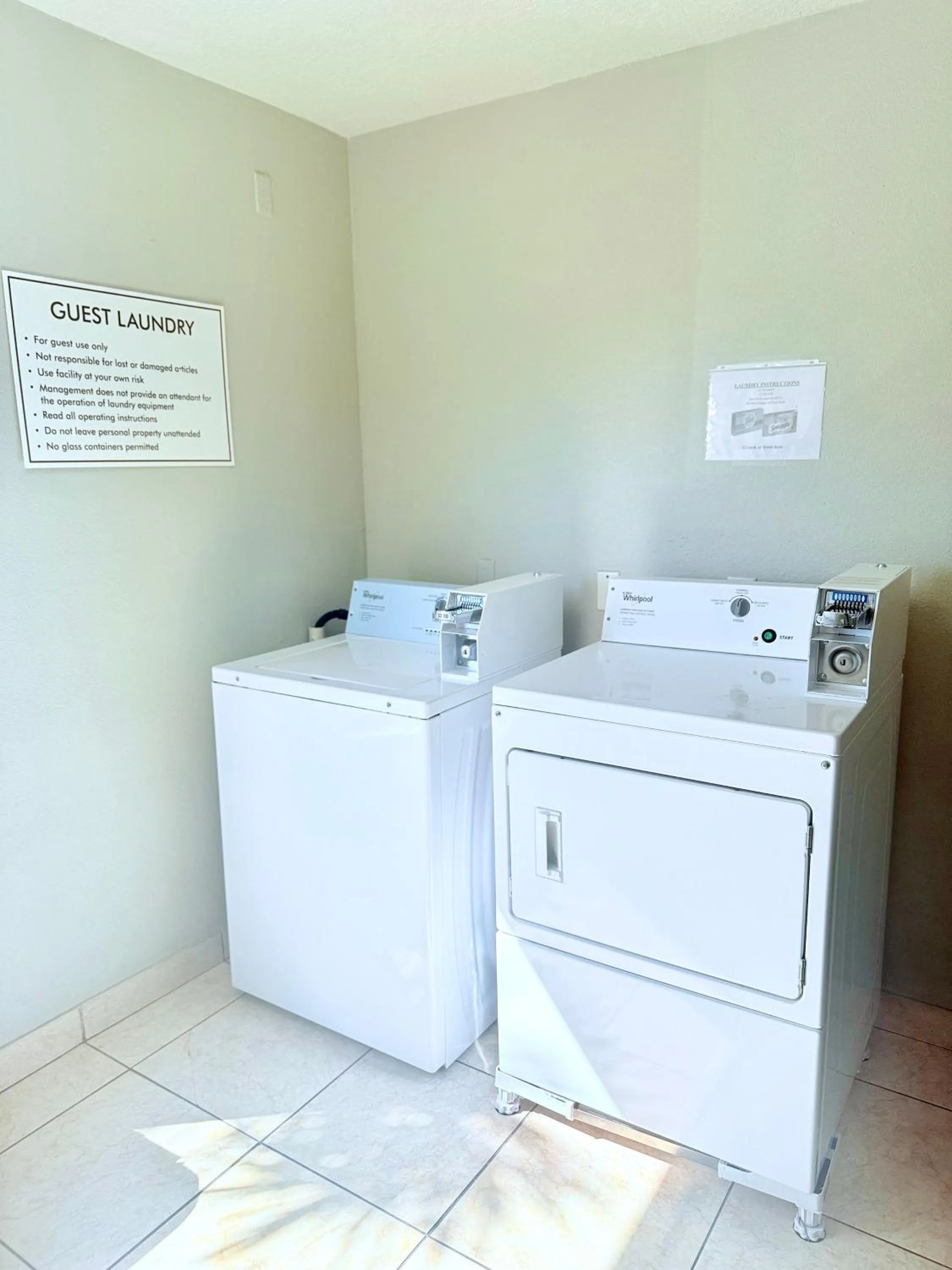 On site in La Quinta by Wyndham Orlando Universal area - Free Shuttle to Universal