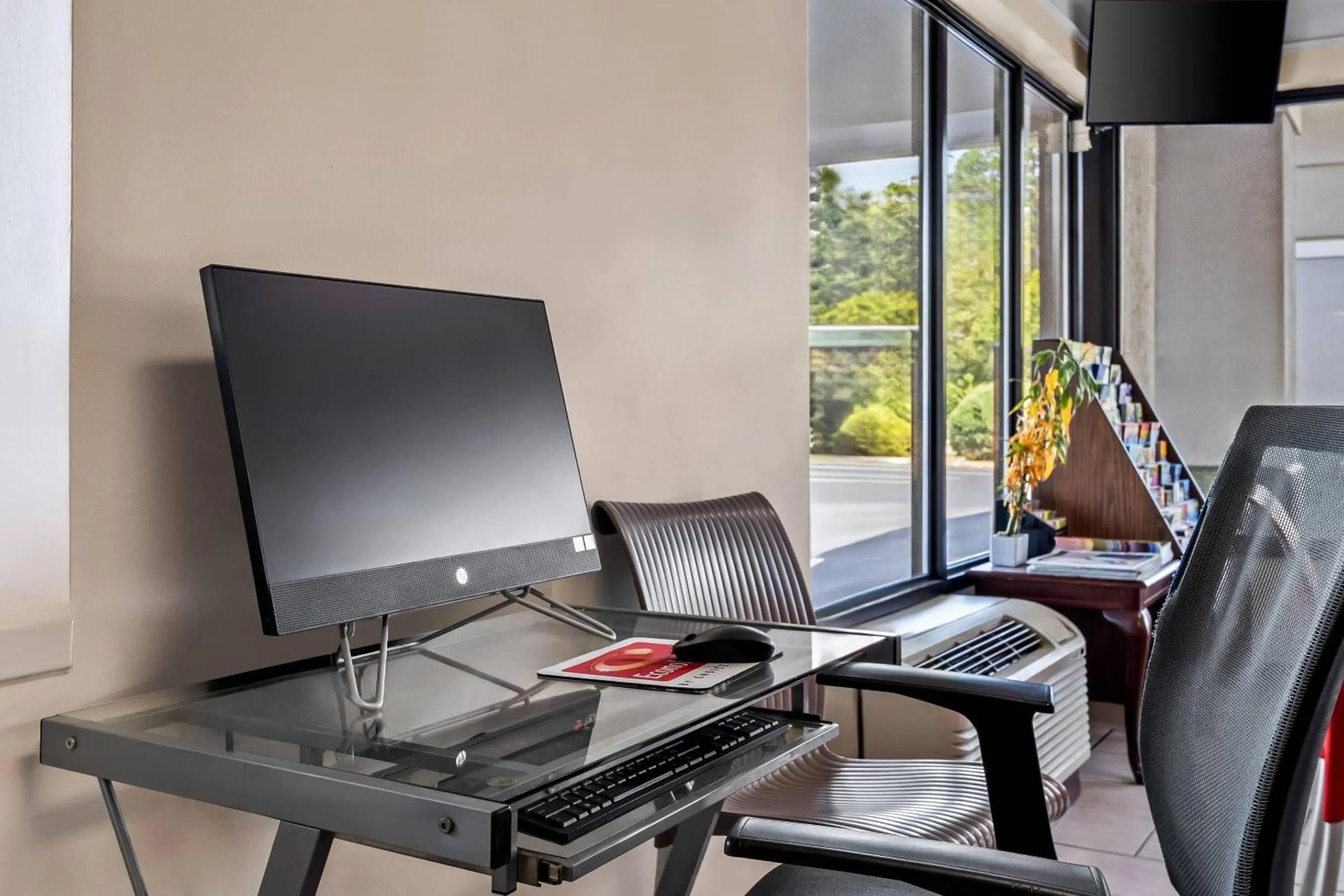 Business facilities in Econo Lodge