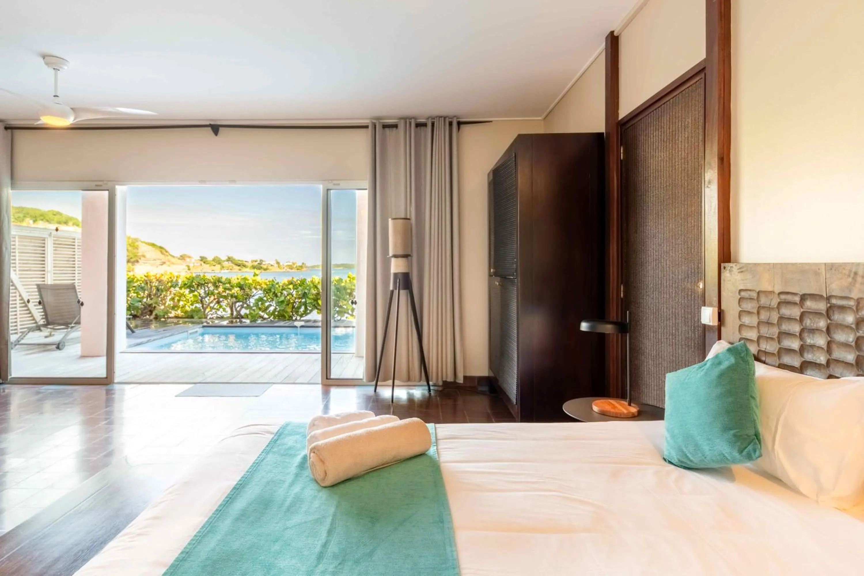 Bed in Les Villas du Lagon