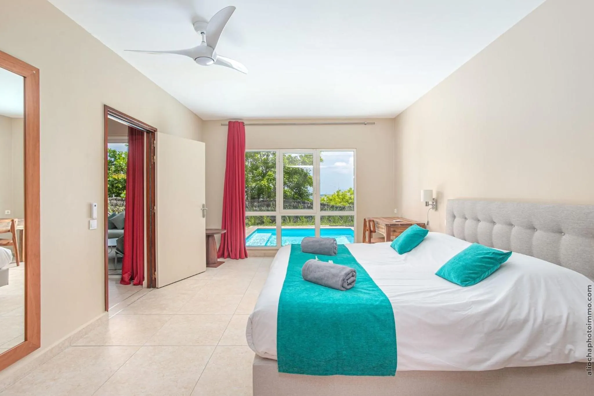 Bed in Les Villas du Lagon