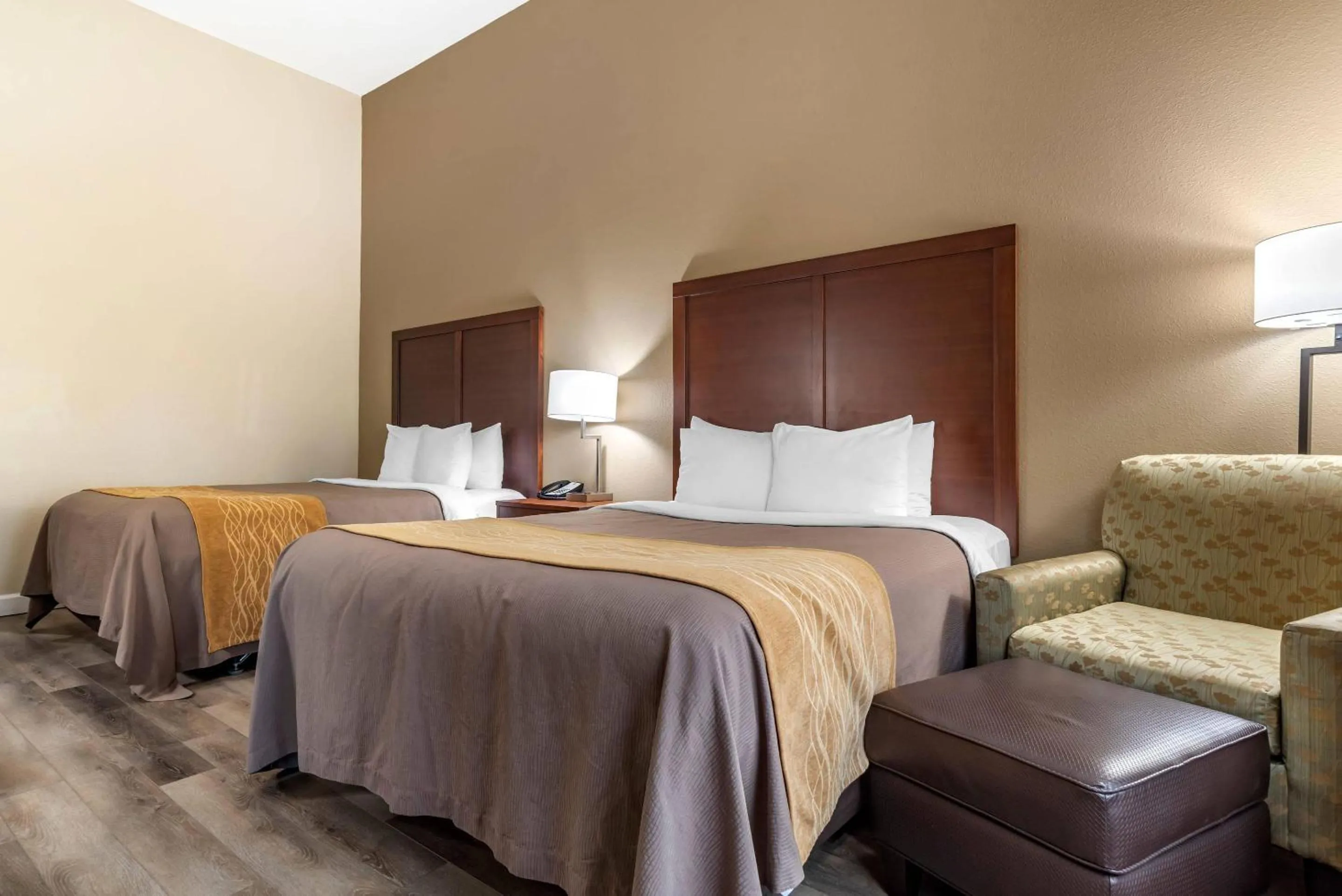 Bedroom, Bed in Comfort Inn & Suites Fort Walton Beach - Destin West