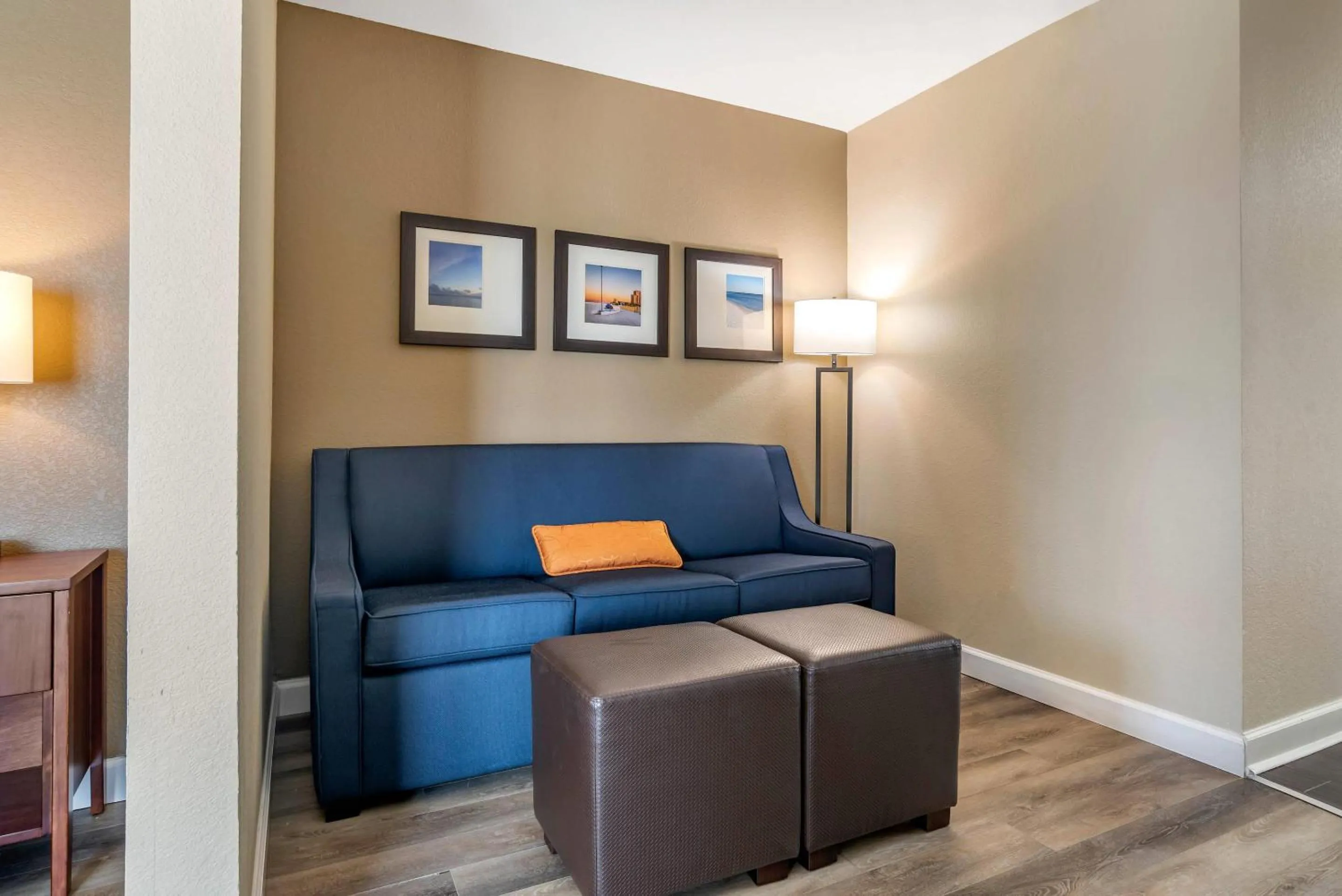 Bedroom in Comfort Inn & Suites Fort Walton Beach - Destin West