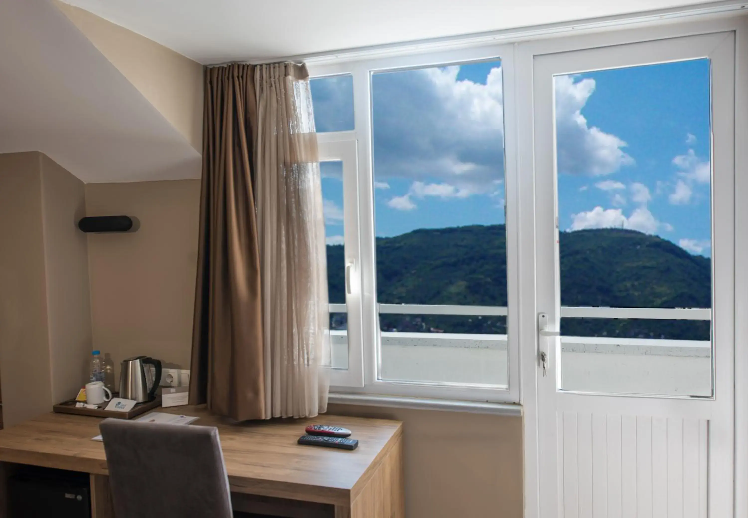 Luxury Triple Room in Otel Vona Luxury Triple Room in Otel Vona