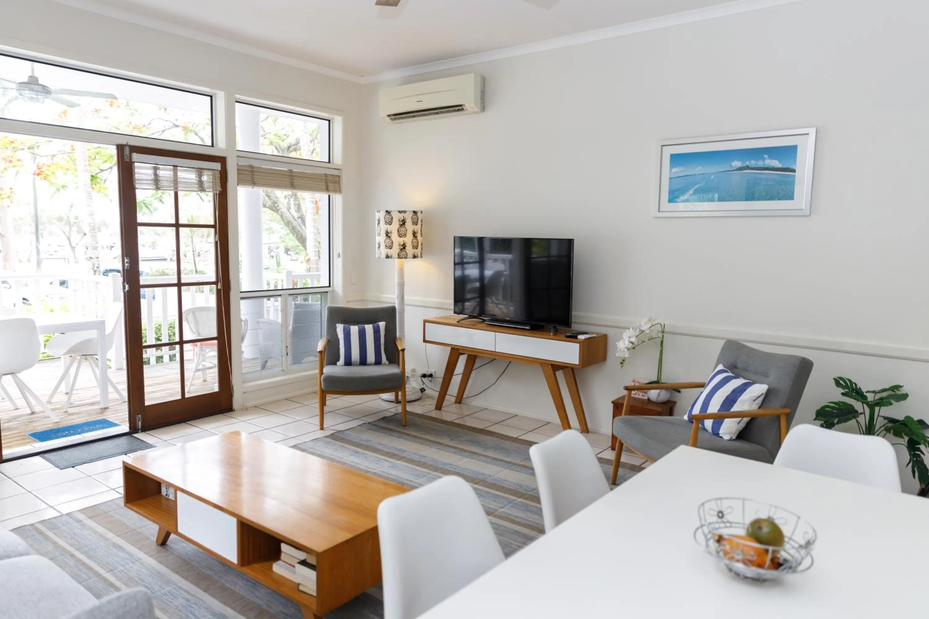 TV and multimedia in Sandy Beach Resort