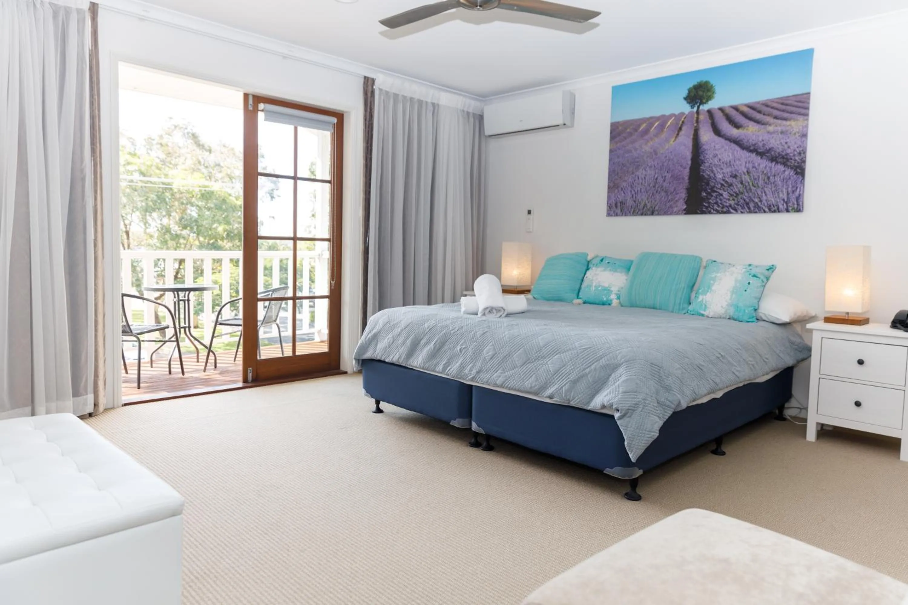 Bedroom, Bed in Sandy Beach Resort