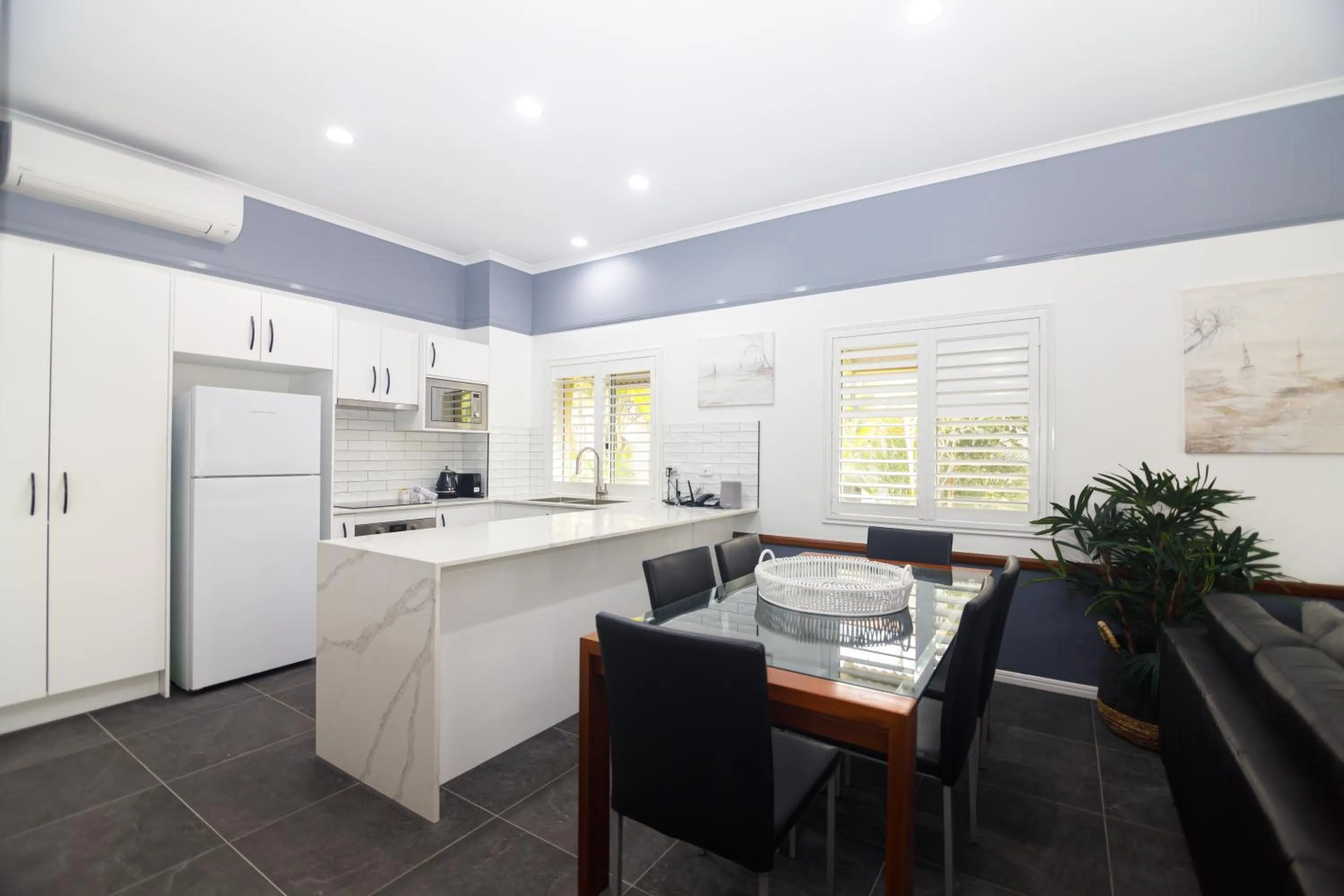 Kitchen or kitchenette in Sandy Beach Resort