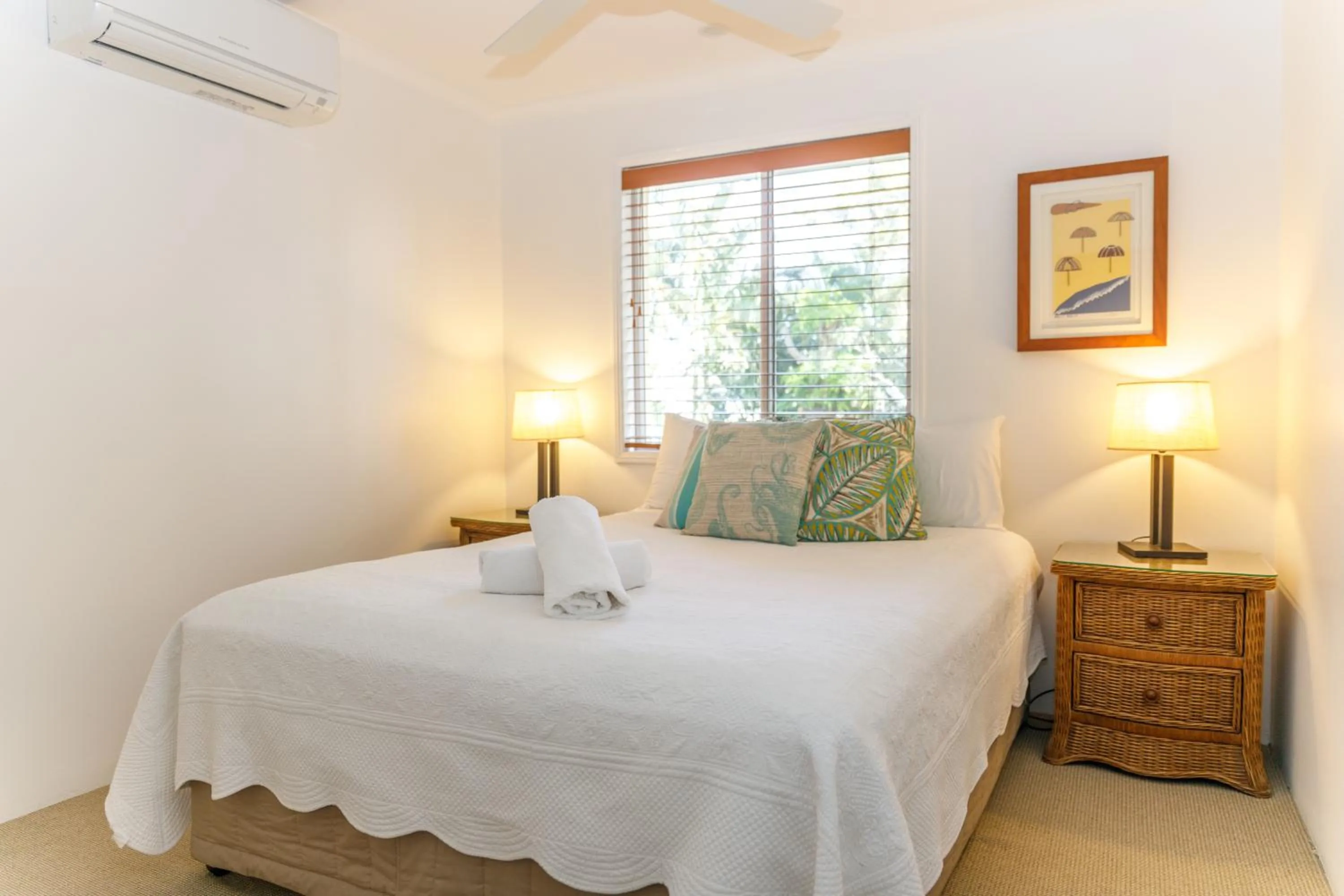 Bedroom, Bed in Sandy Beach Resort