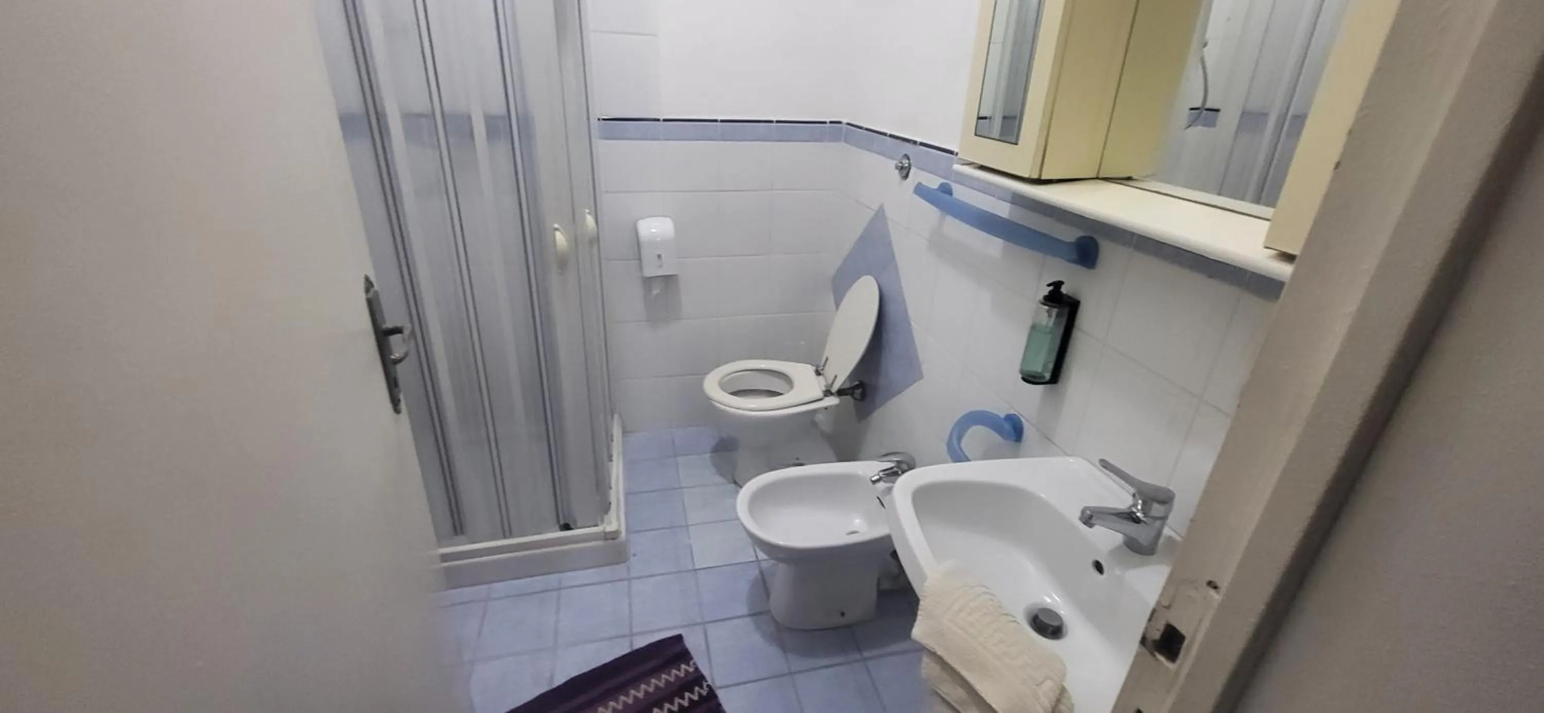 Bathroom in Hotel Dory