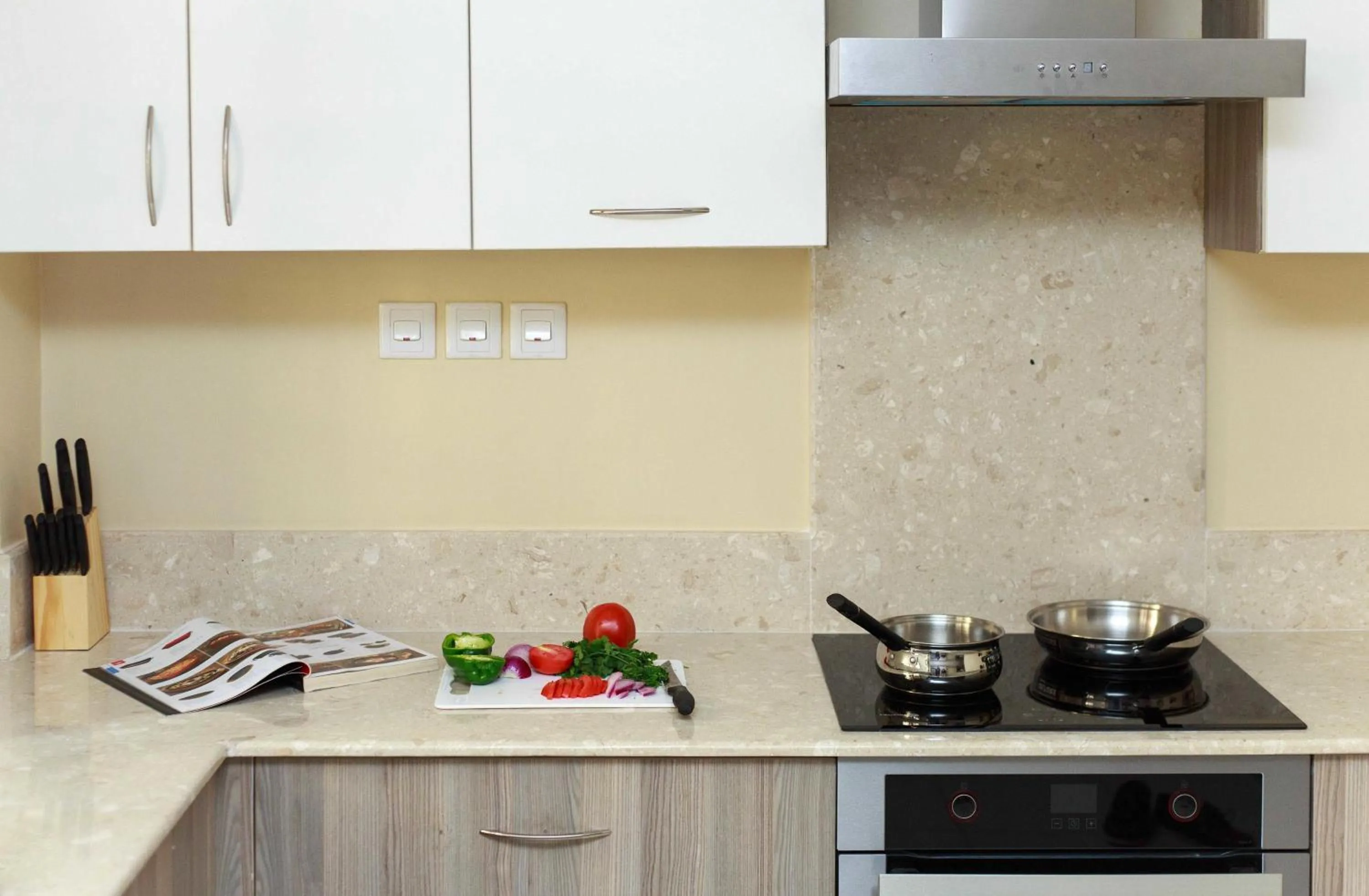 Kitchen or kitchenette in Cozy Residences by Trianum