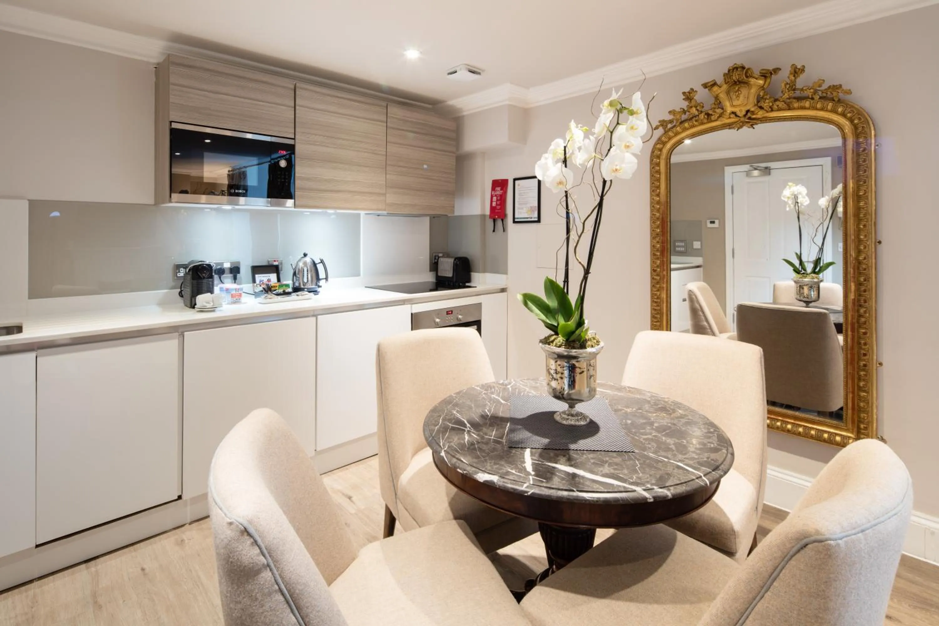 Coffee/tea facilities in Beech House - Urban Apartments