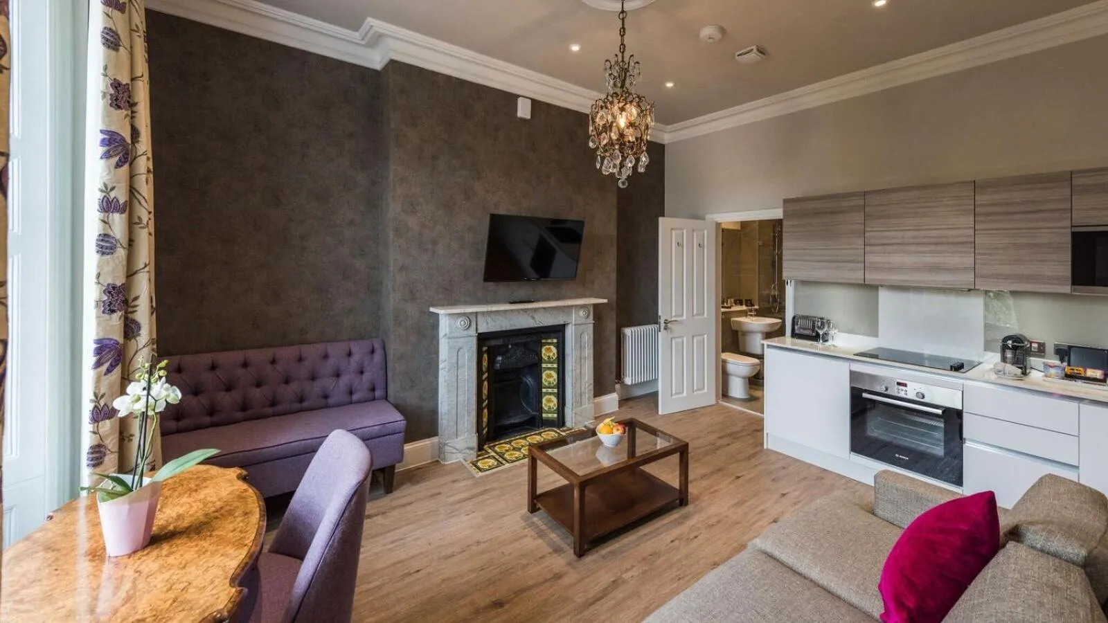 Kitchen or kitchenette in Beech House - Urban Apartments