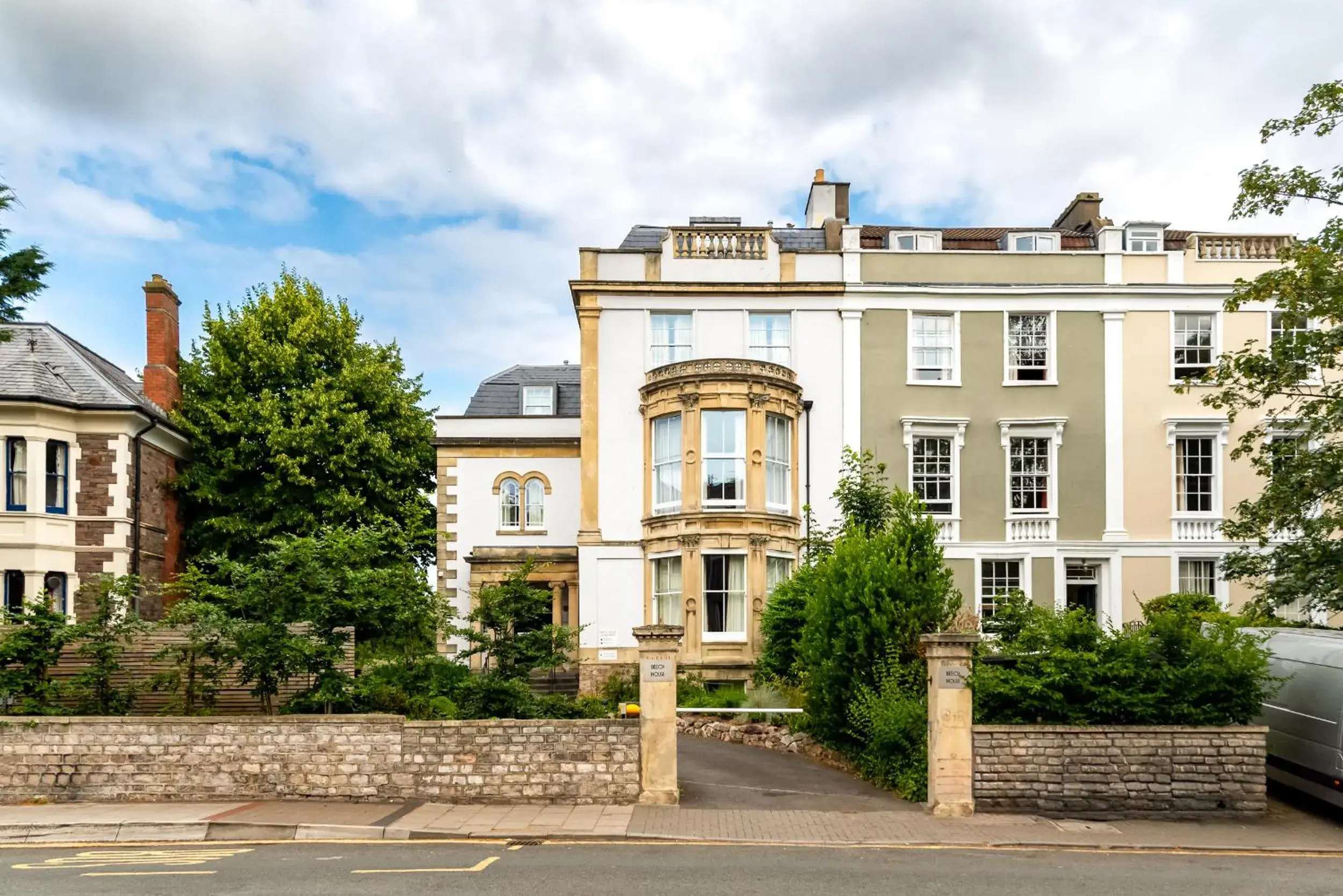 Property building in Beech House - Urban Apartments Property building in Beech House - Urban Apartments