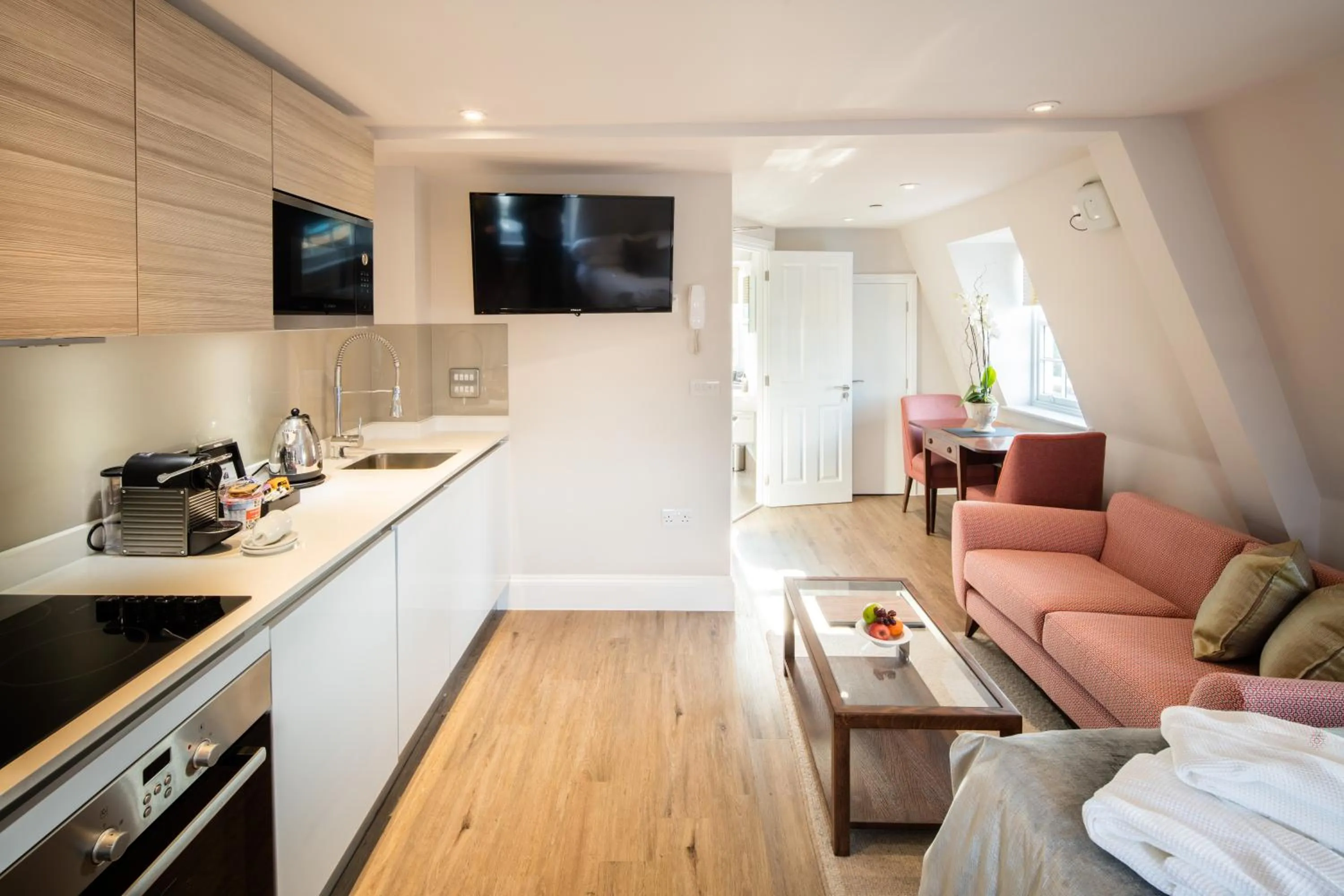 Bed in Beech House - Urban Apartments