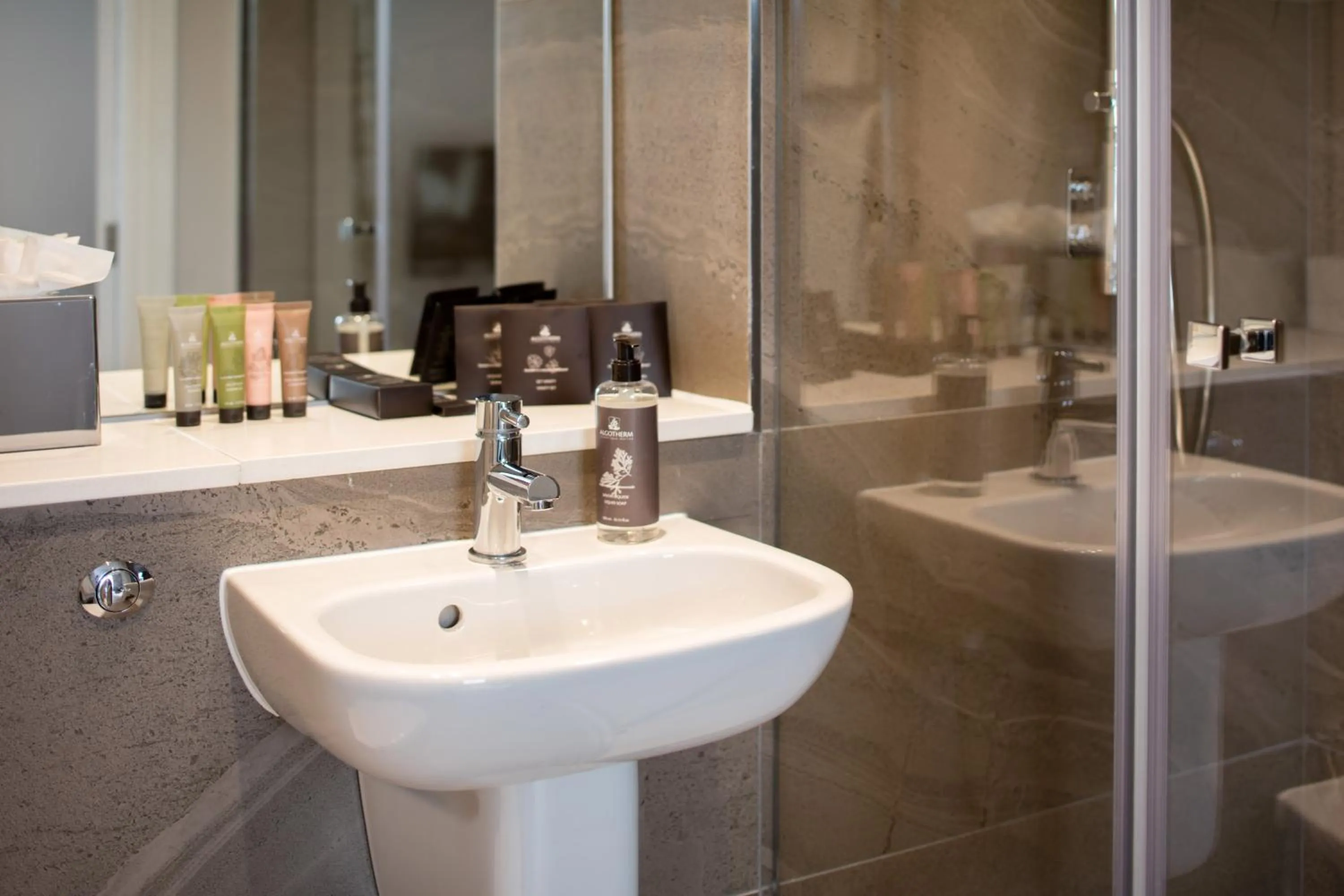 Shower in Beech House - Urban Apartments