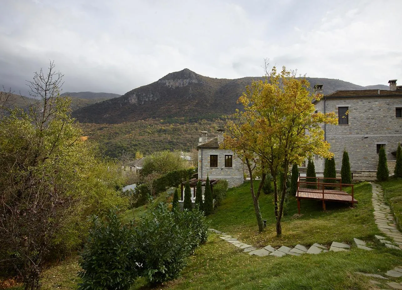 Garden in Aristi Mountain Resort