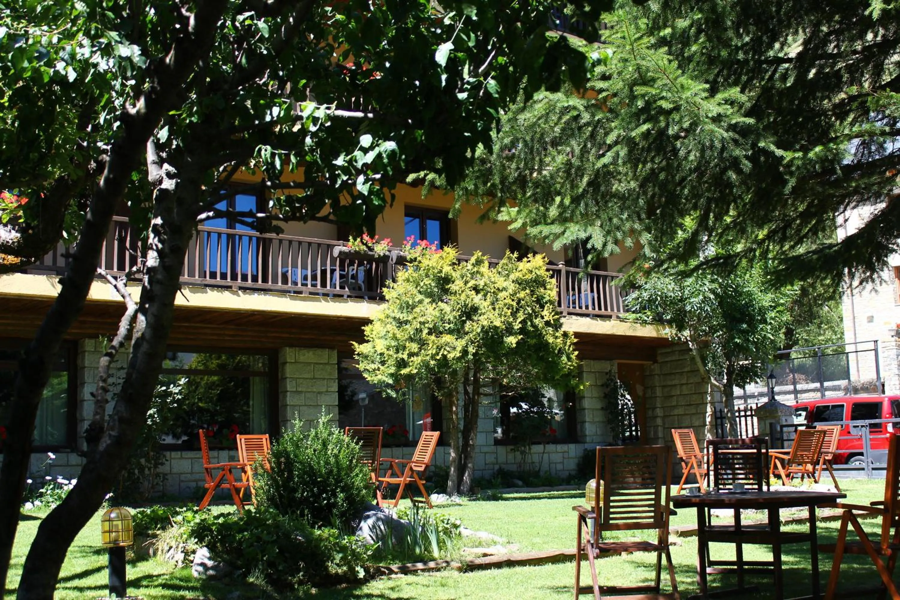 Garden in Hotel Saurat