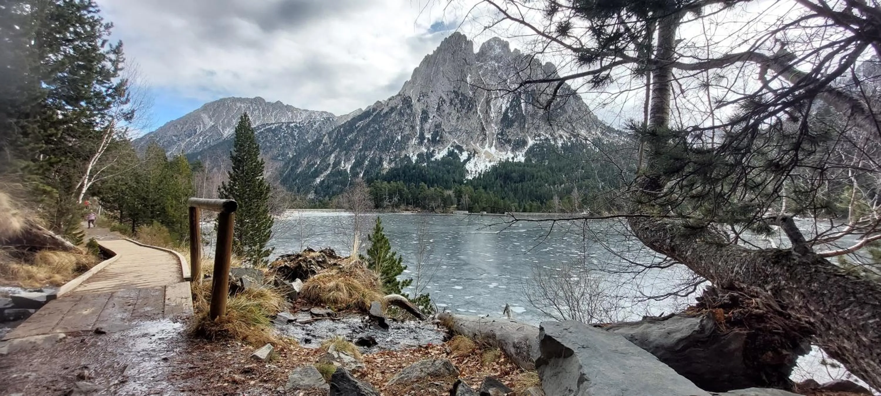 Natural landscape in Hotel Saurat
