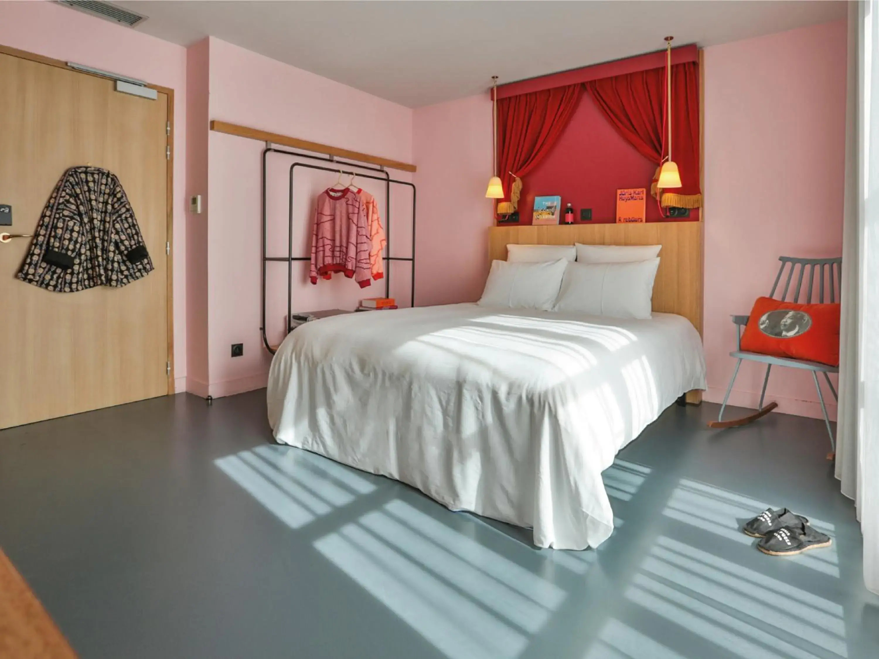 Bedroom, Bed in MOB HOTEL Paris Les Puces Bedroom, Bed in MOB HOTEL Paris Les Puces