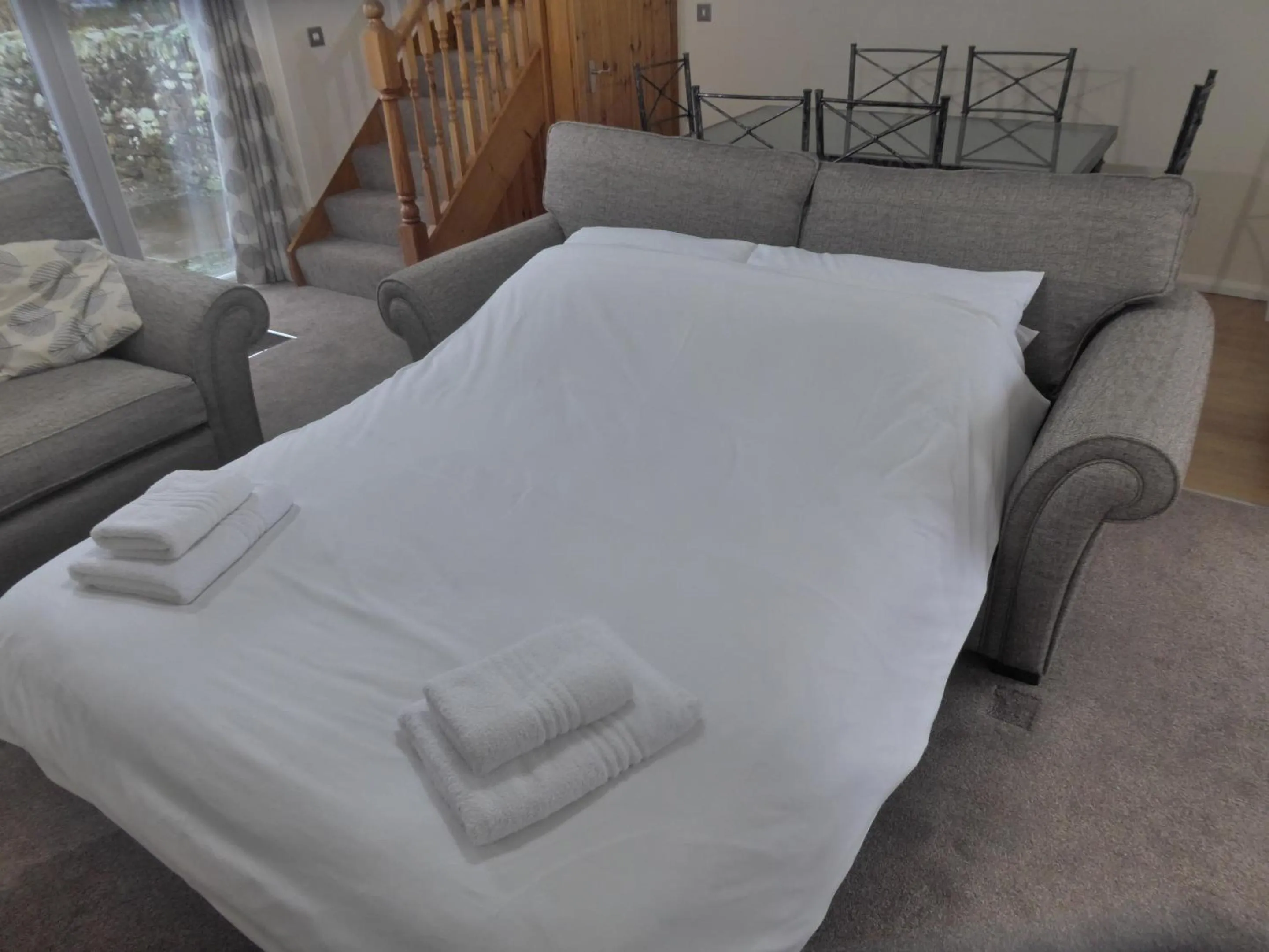 Bedroom, Bed in Green View Lodges